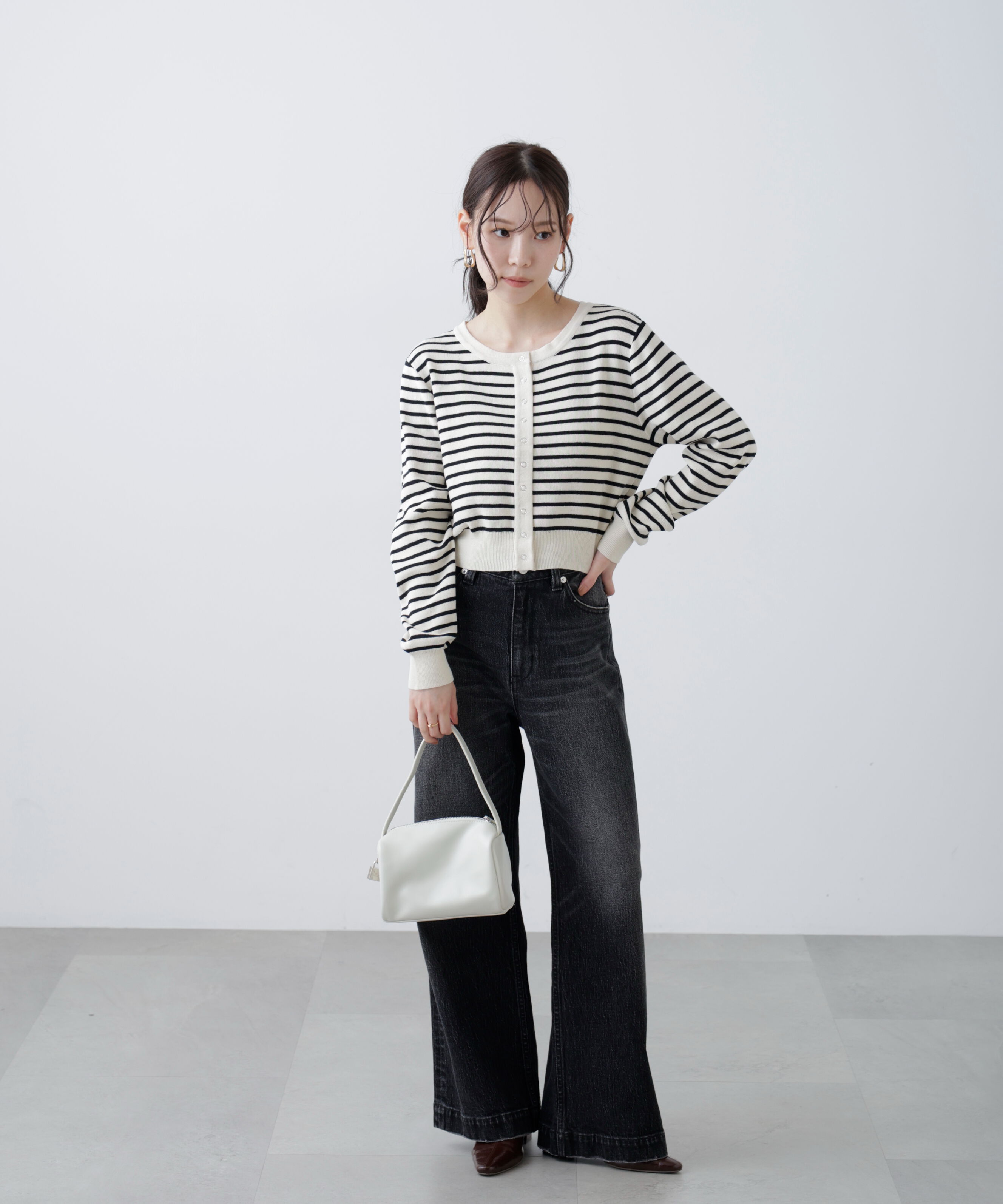  「リングドットボタンクルーネックニットカーディガン」|ニット・セーター|