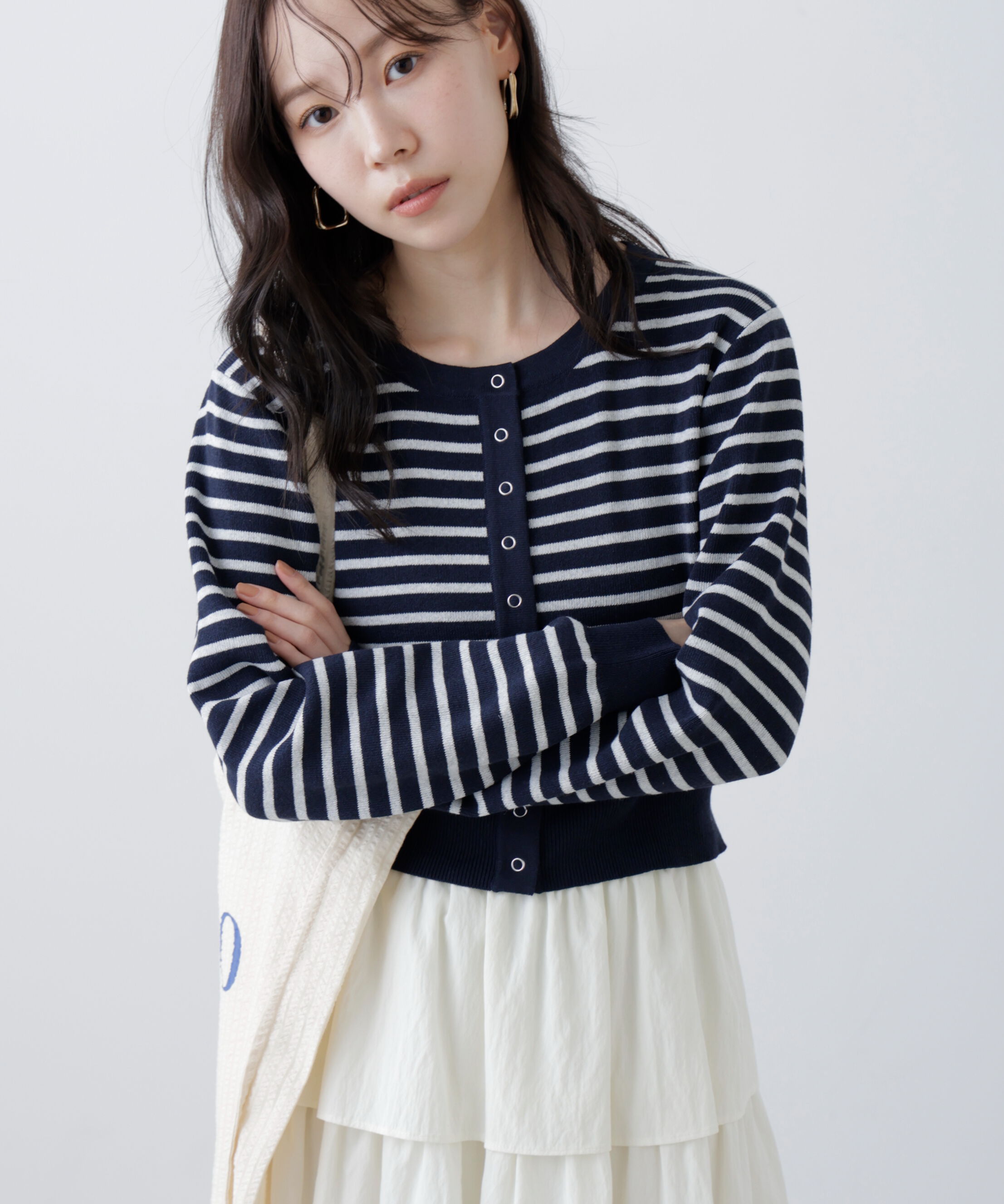  「リングドットボタンクルーネックニットカーディガン」|ニット・セーター|