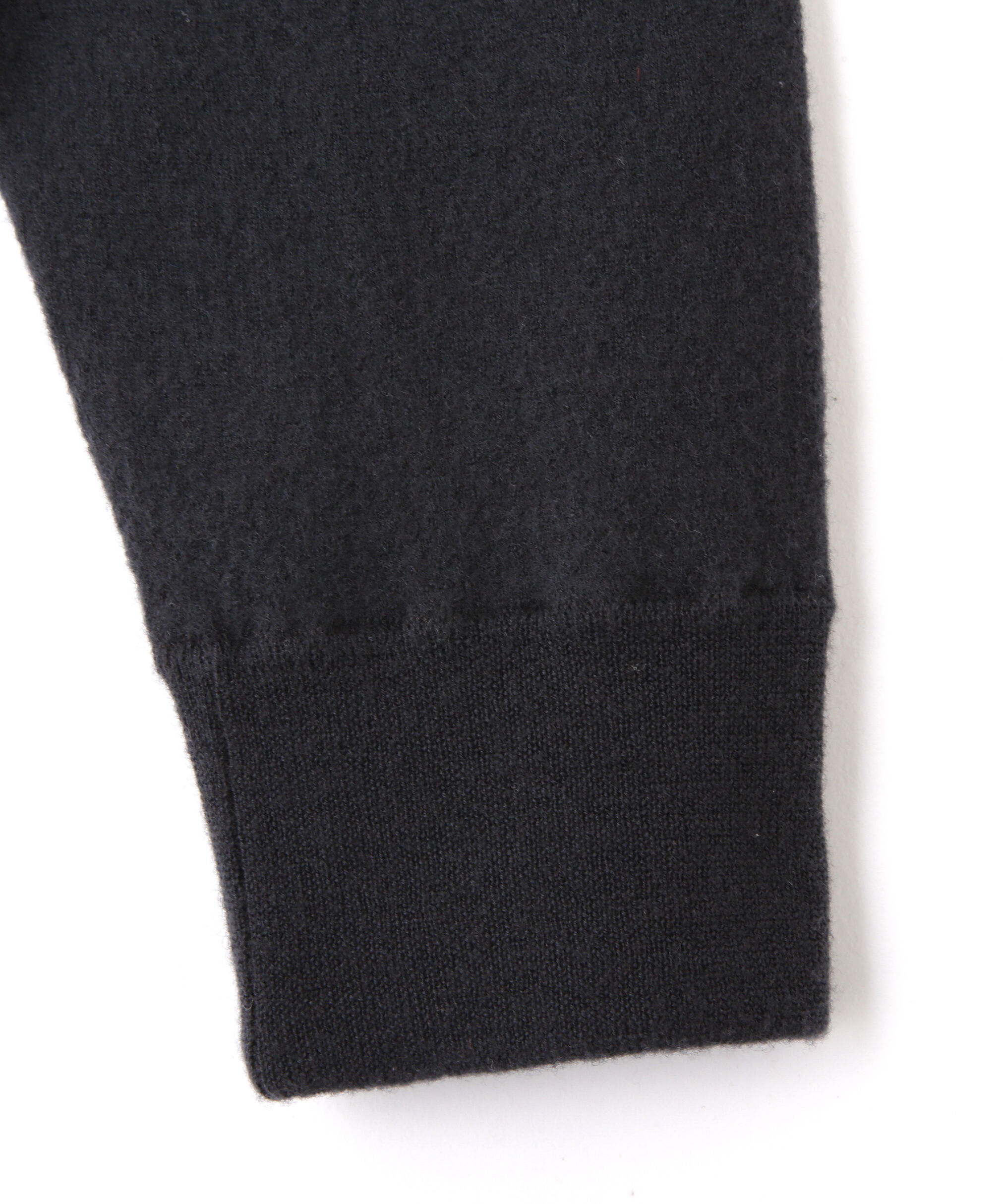 YLEVE 「YLEVE / ULTRAFINE MERINO MILLED WOOL KNIT HALF ZIP PULL OVER」|ニット・セーター|