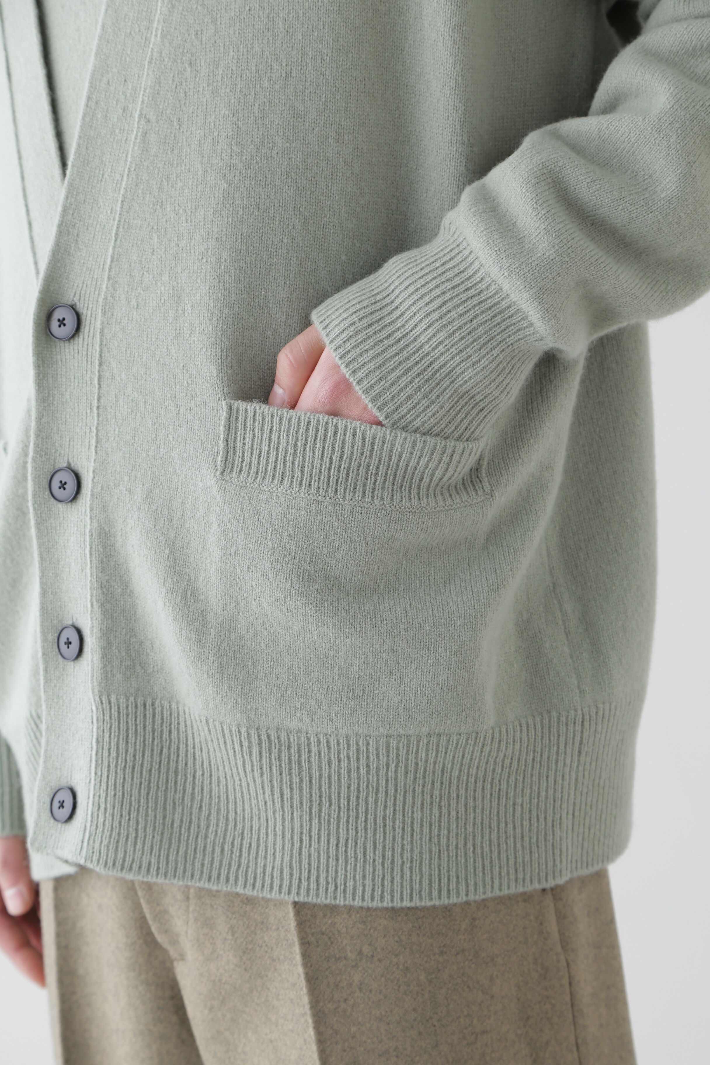 YLEVE 「YLEVE / LAMBS WOOL KN CD」|ニット・セーター|