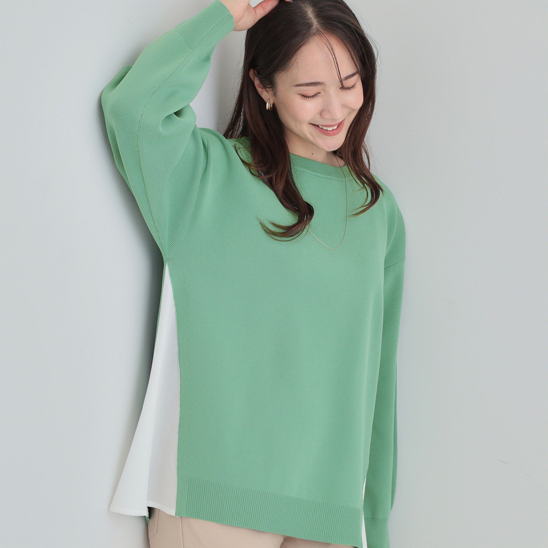 SHOO･LA･RUE「【洗濯機可/S-LL/体型カバー】横姿もきれい見え スポンディッシュ Aライントップス」|ニット・セーター|ミントグリーン(02