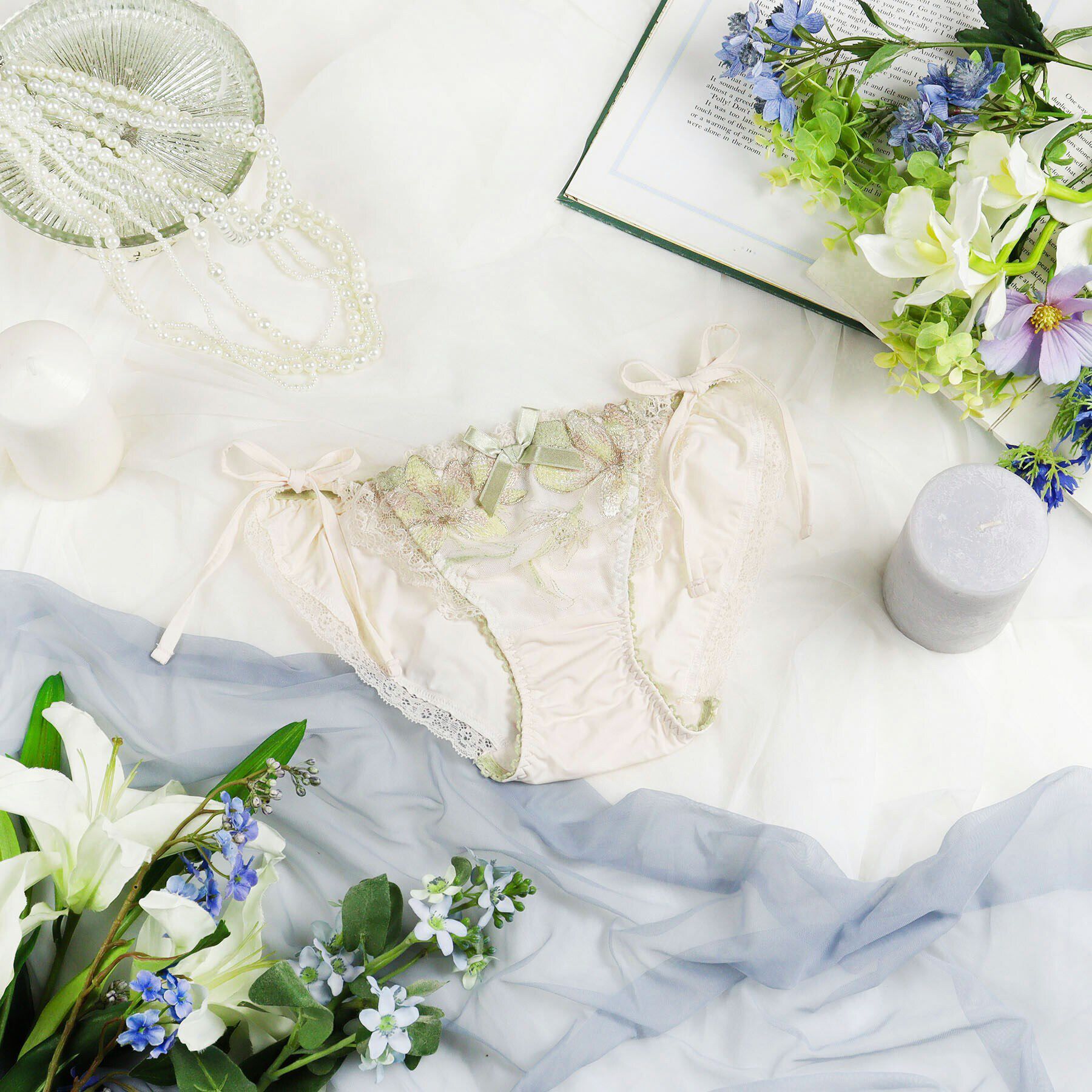 Risa Magli「イレーナ リボンショーツ」|インナー|クリーム(054)