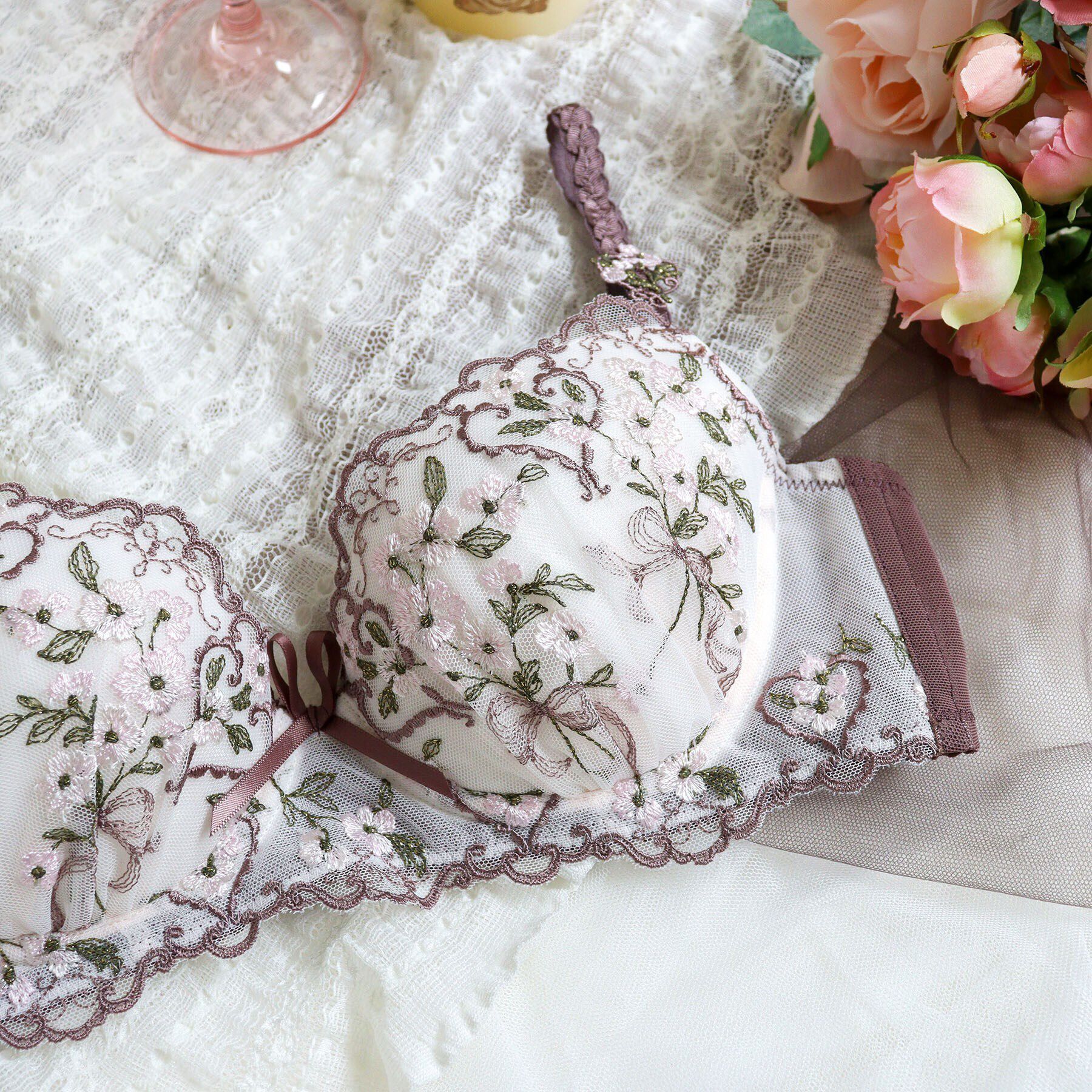 Risa Magli「リア ブラジャー（B-D）＜スウィートリッチ＞」|インナー|