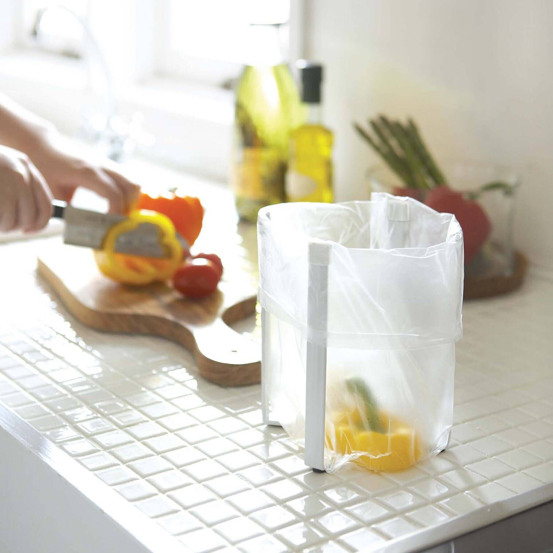 212 KITCHEN STORE「ポリ袋エコホルダー WH 山崎実業 ＜tower タワー＞」|その他|ホワイト(879)