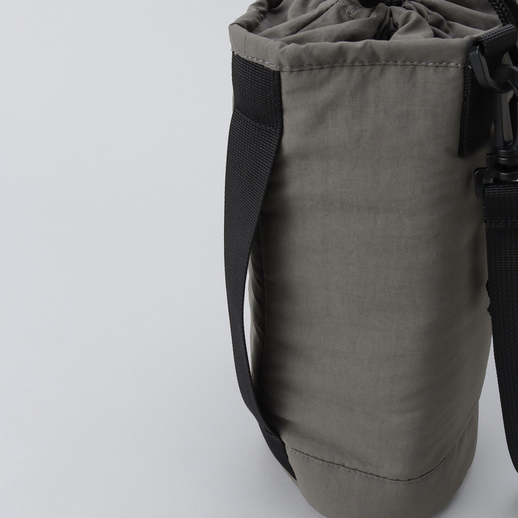 212 KITCHEN STORE「サヴォロ ホレイオオキメボトルホルダー1.5L GY」|食器・キッチングッズ|