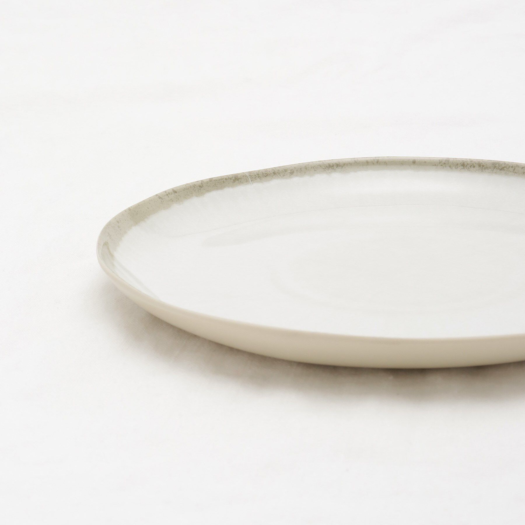 212 KITCHEN STORE「コースタルリアクティブ サラダプレート 22cm WH ＜ABODE  アボード＞」|食器・キッチングッズ|