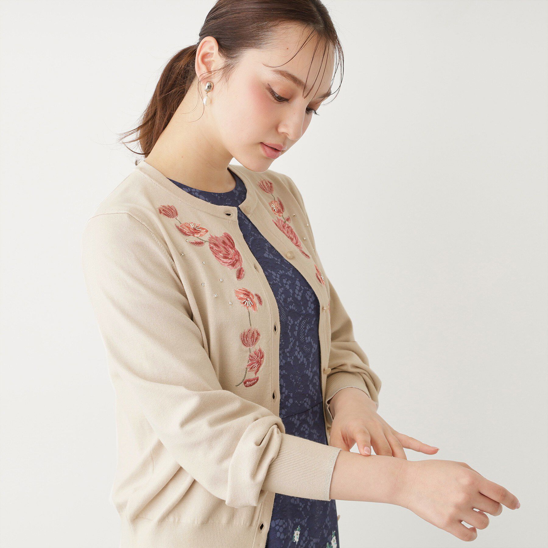 SunaUna「【SS～Lサイズ展開／フラワー刺繍】クラフトカーディガン」|カーディガン|