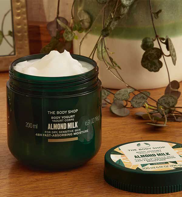 THE BODY SHOP「ボディヨーグルト AM 200mL（香り：アーモンドミルク）」|ボディ保湿|