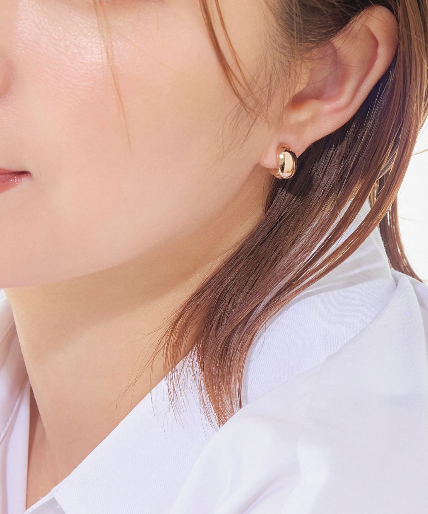 Phoebe「【金属アレルギー対応】オーバルフープスナップイヤリング　シャンパンゴールド」|イヤリング|