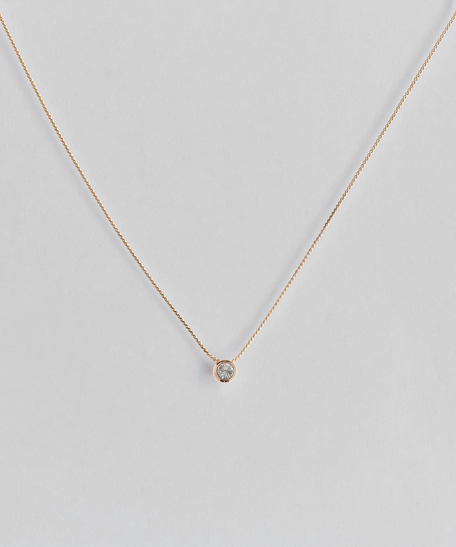 Phoebe「【金属アレルギー対応】シャインベゼルセッティングネックレス　シャンパンゴールド」|ネックレス|