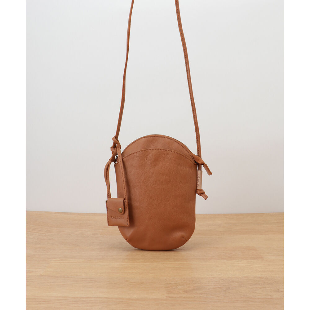 BACKYARD FAMILY「toleur ショルダーバッグ 11879 トーラ 通販 ショルダーバック ショルダー バッグ」|ショルダー・メッセンジャー|ブラウン1