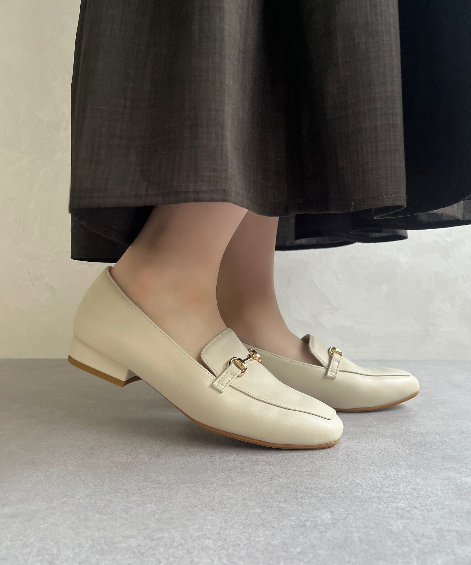 ORiental TRaffic「【跳べるパンプス/シリーズ累計１５０万足突破】スクエアトゥ ビット モチーフ  ローファー /R-3210」|パンプス|