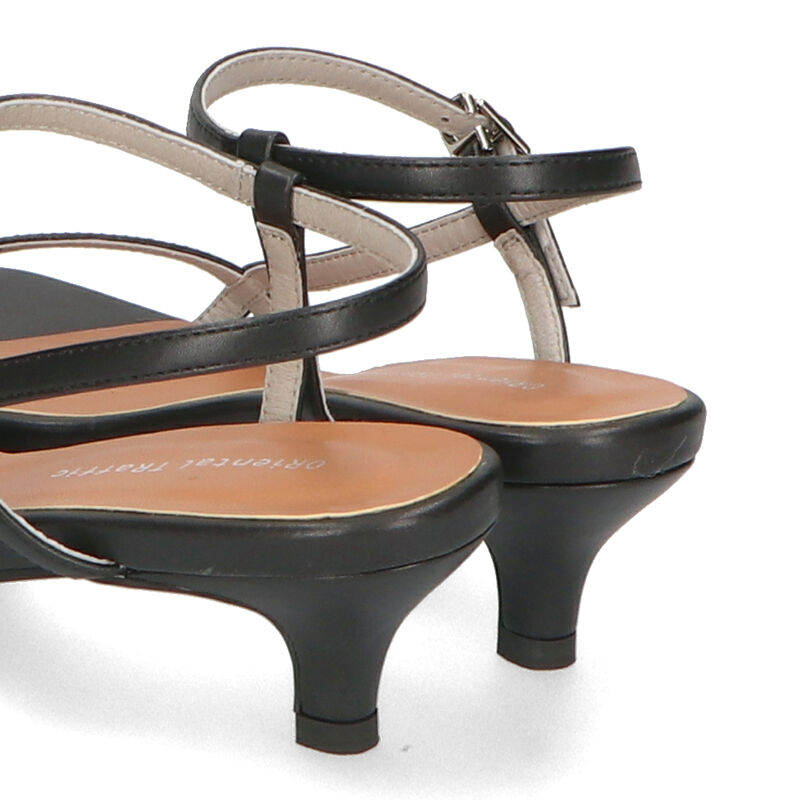 ORiental TRaffic「【トレンド】アシンメトリーナローストラップサンダル/31230 サンダル ヒール5.2cm」|サンダル|