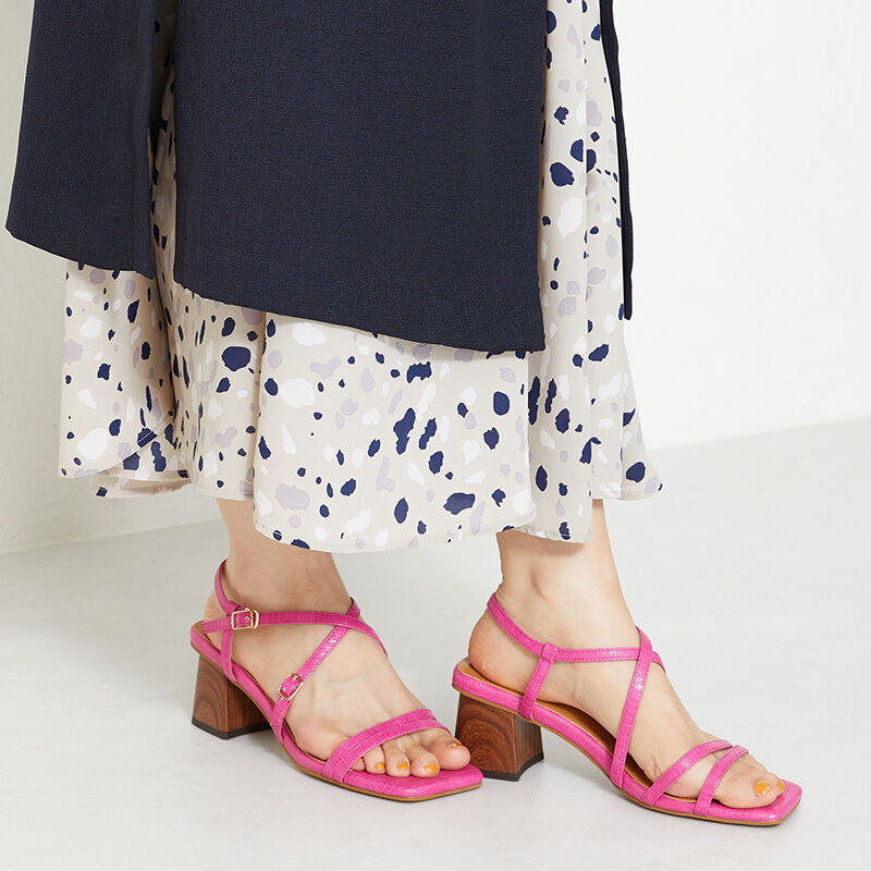 ORiental TRaffic「【アウトレット価格】スクエアトゥ型押しストラップサンダル/31227 サンダル カジュアル 人気 トレンド」|サンダル|PINK