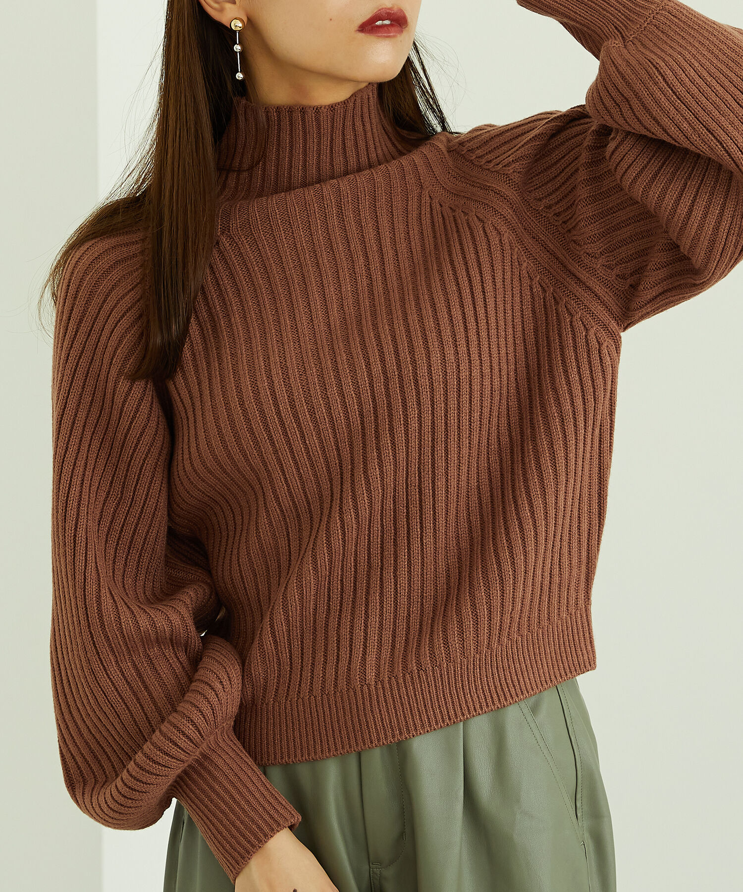 ORiental TRaffic「ハイネックボリュームスリーブニット/MO33N04」|ニット・セーター|BROWN