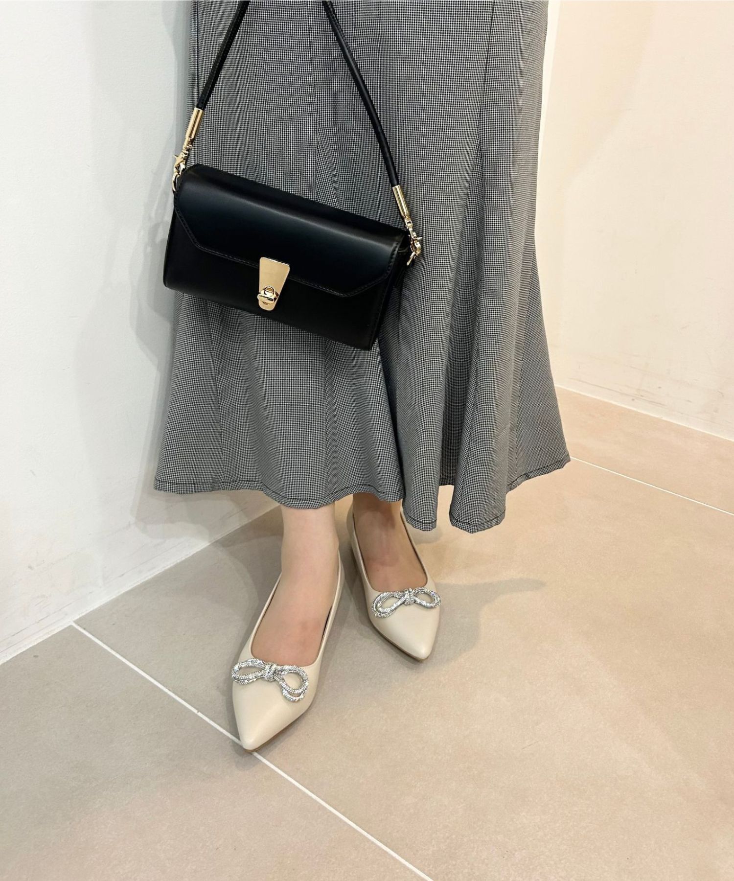 ORiental TRaffic「【トレンド】ビジューリボンフラットパンプス/41310 人気 トレンド パンプス 売れてる 上品」|パンプス|