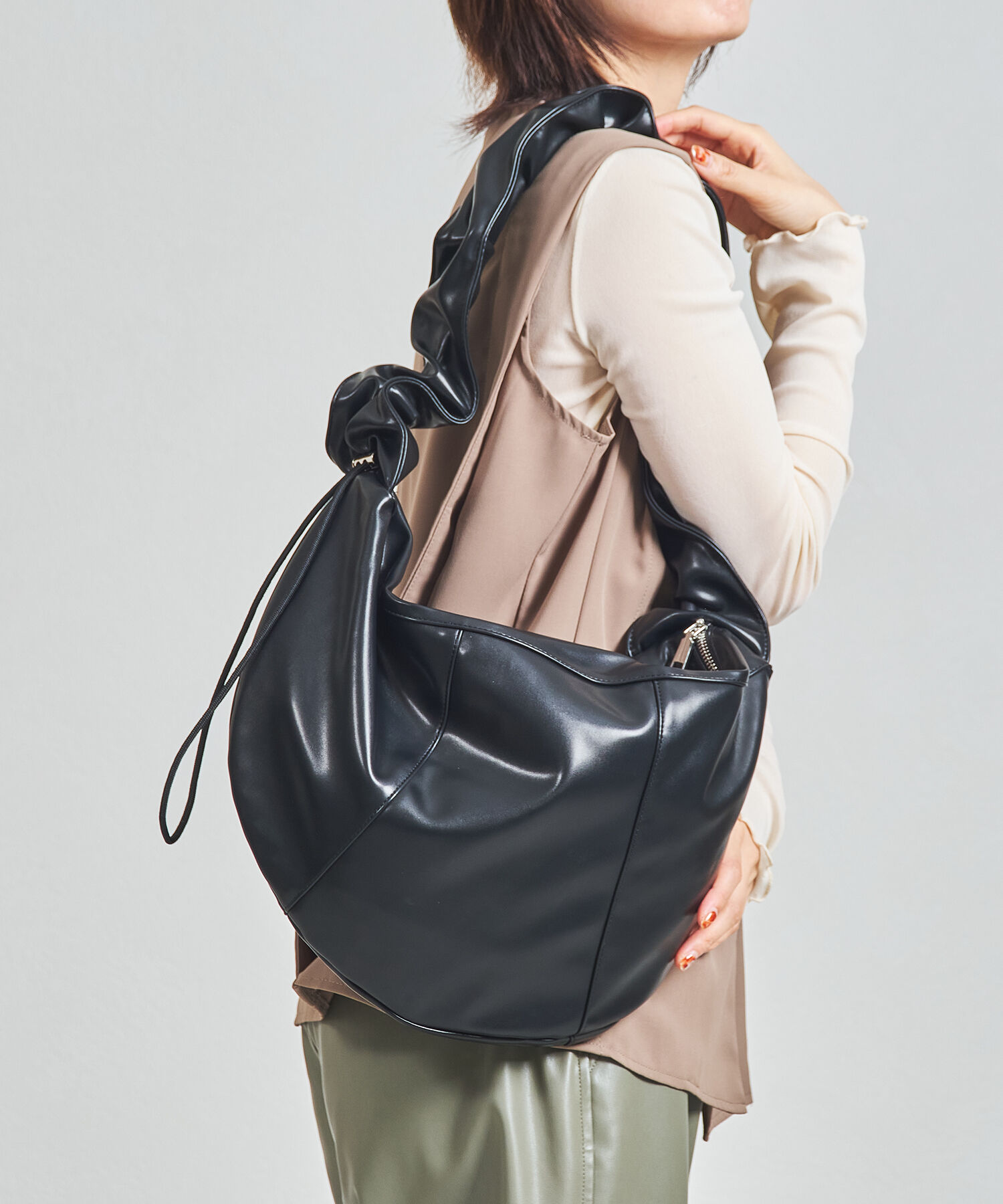 ORiental TRaffic「【BAG】ギャザーショルダーボディバッグ/BA-234 トレンド 人気 売れてる」|ショルダー・メッセンジャー|