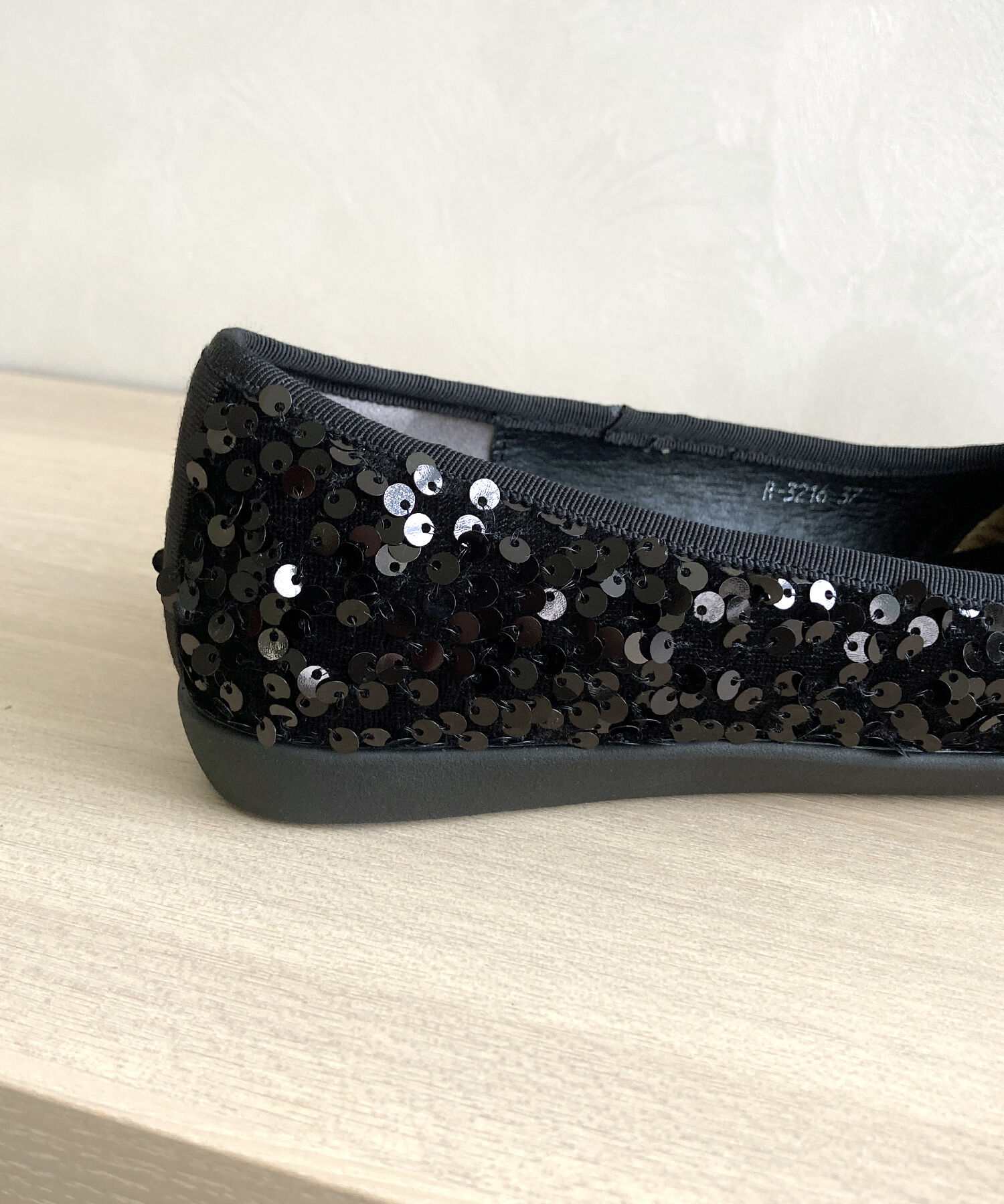 ORiental TRaffic「【跳べるパンプス/シリーズ累計１５０万足突破】スパンコール スクエアトゥ バレエシューズ R-3216」|パンプス|