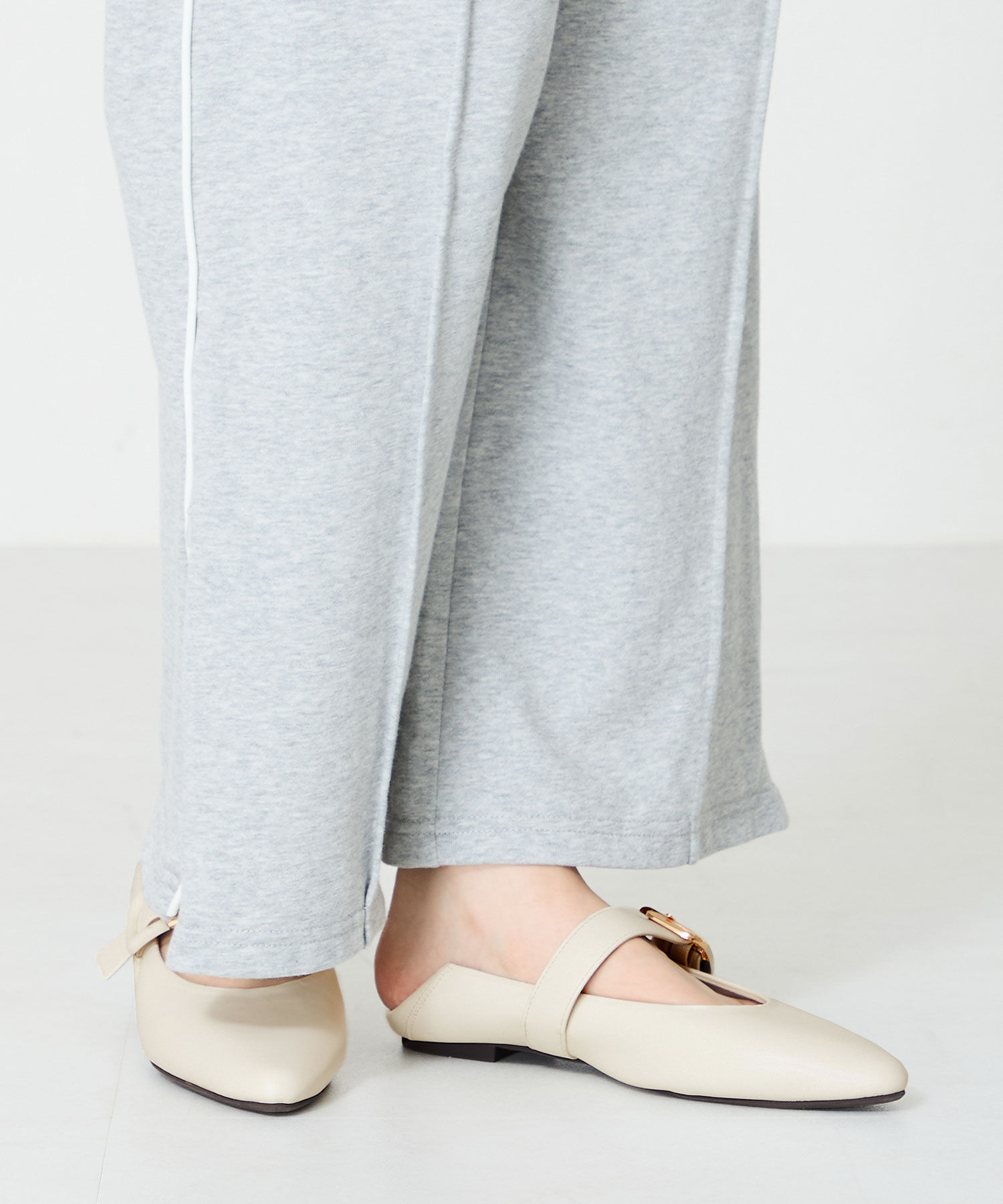 WA Oriental TRaffic「配色バックル柔らかフラットパンプス/52118 パンプス フィット クッション 人気 トレンド」|パンプス|