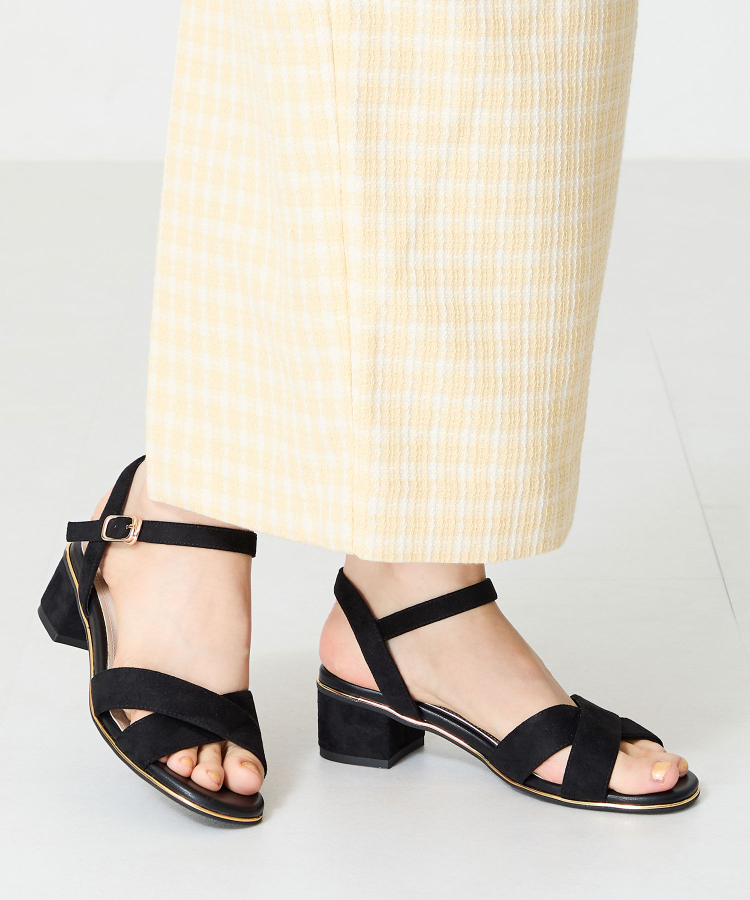 ORiental TRaffic「【WEB限定】クロスストラップメタリックラインサンダル/55201 サンダル トレンド 人気」|サンダル|