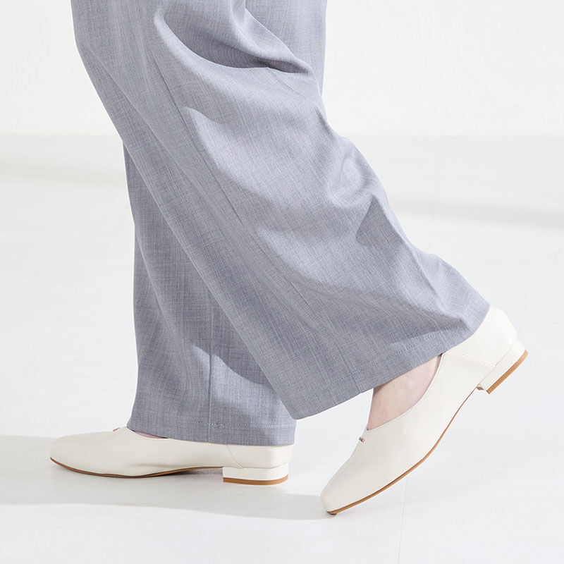 ORiental TRaffic「●2026春夏新作●ゴールドパーツVカットバブーシュ/61112」|パンプス|