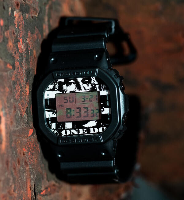 BEAMS「G-SHOCK / KOUSUKE KAWAMURA &times; BEAMS T 別注 DW 5600-E ''1 dollar bill shredded&rsquo;&rsquo;」|腕時計|