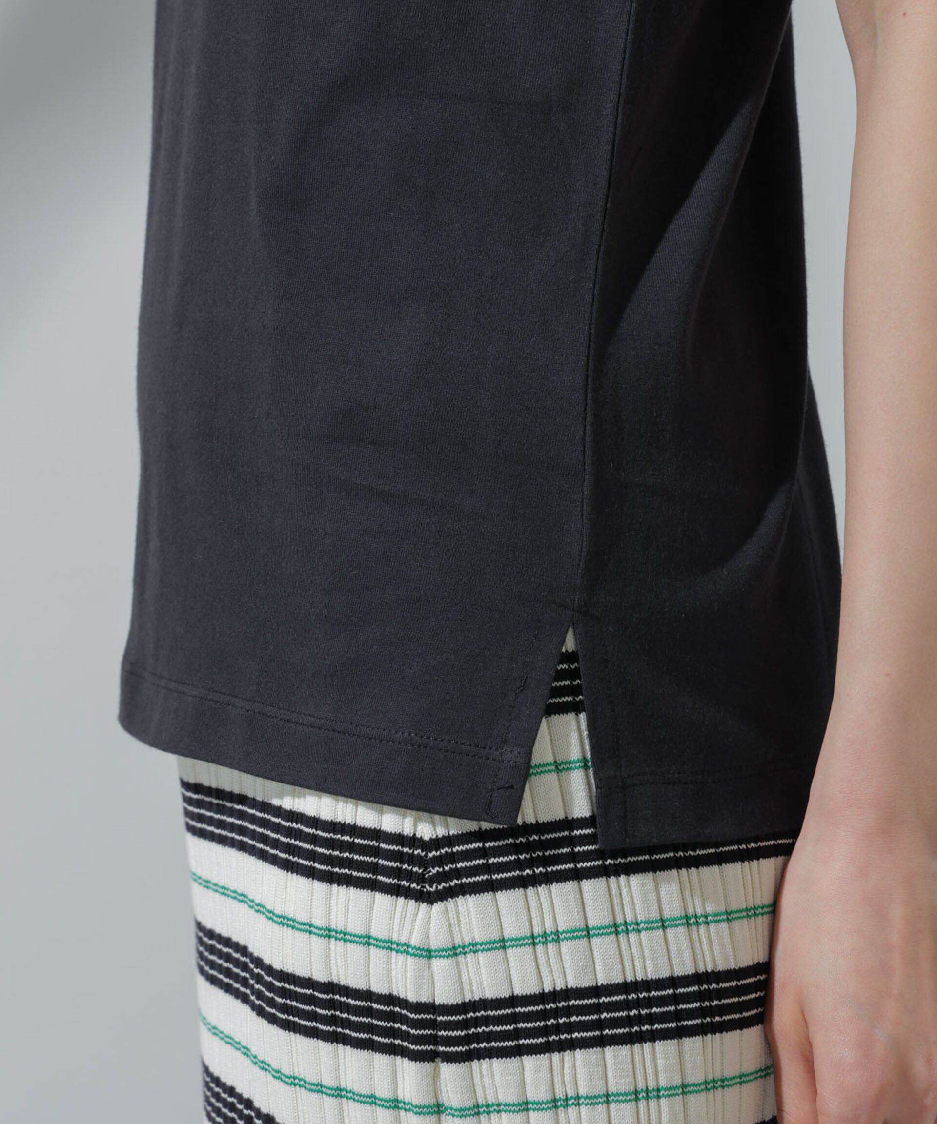 nano･universe「Anti Soaked(R) 汗染み防止 VネックTシャツ」|Tシャツ・カットソー|