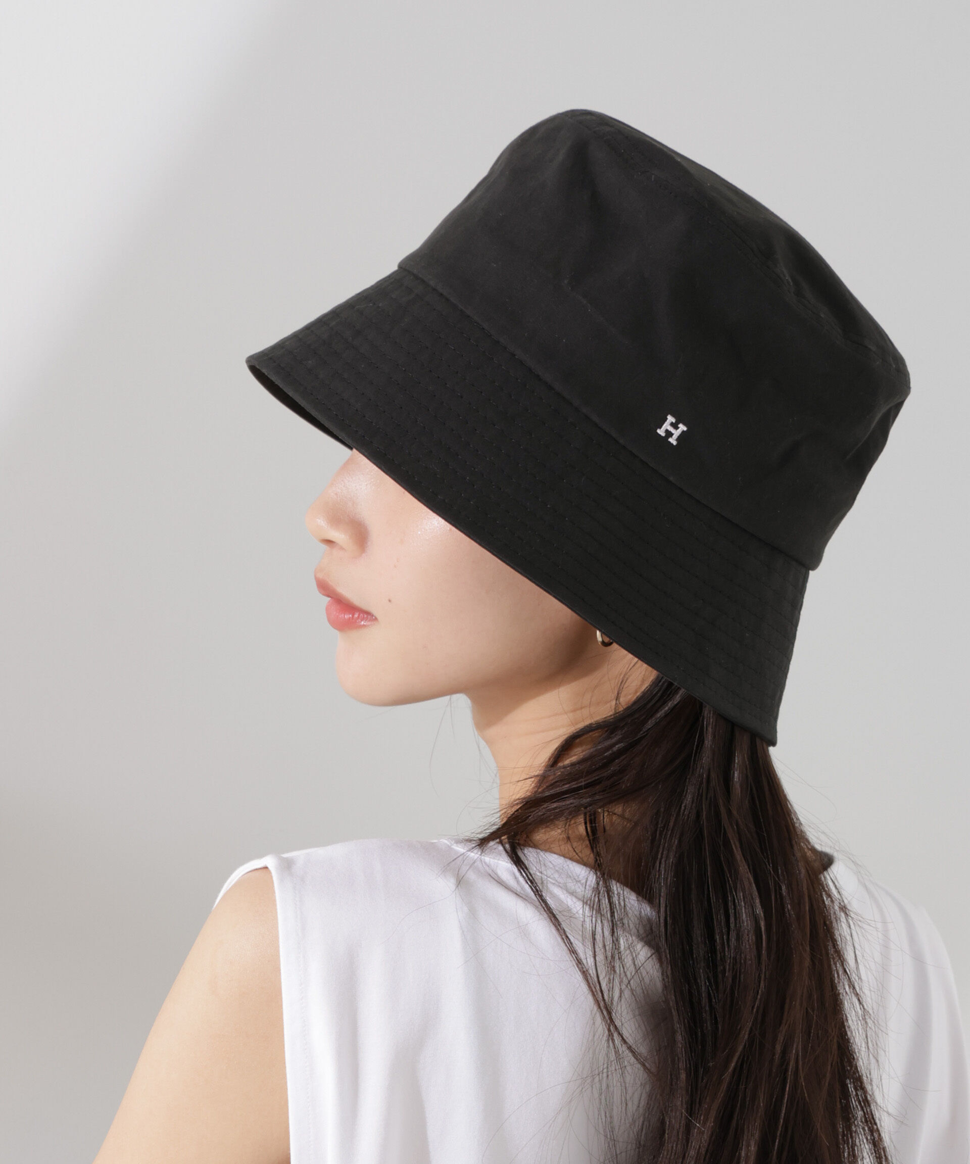 nano･universe「Healthknit/ワンポイント刺繍バケットハット」|キャップ・キャスケット|ブラック