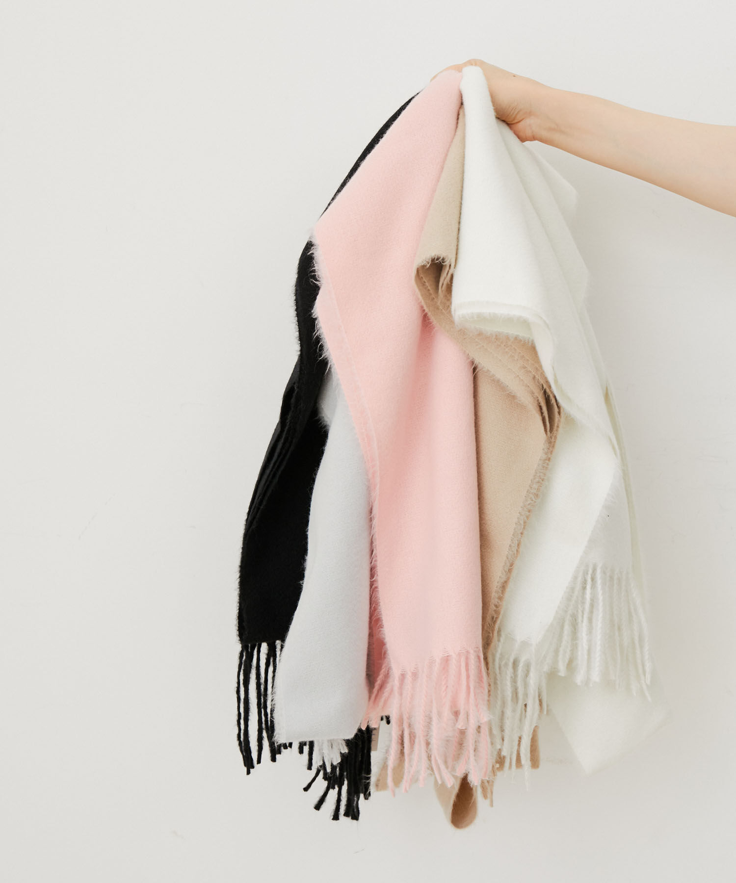 VIS「【リサイクルポリ】なめらかタッチ無地大判ストール」|ストール|