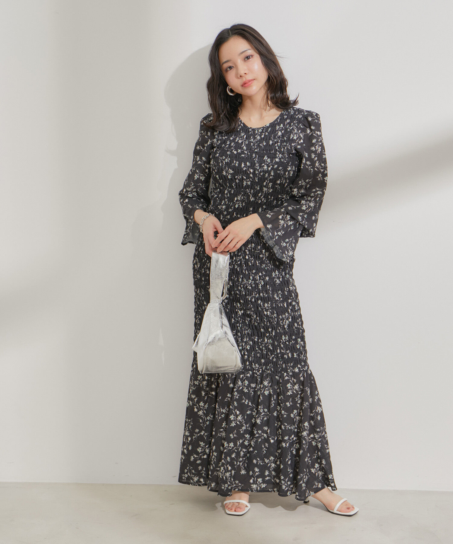 VIS「【セットアップ対応】花柄シャーリングロングスカート」|スカート|