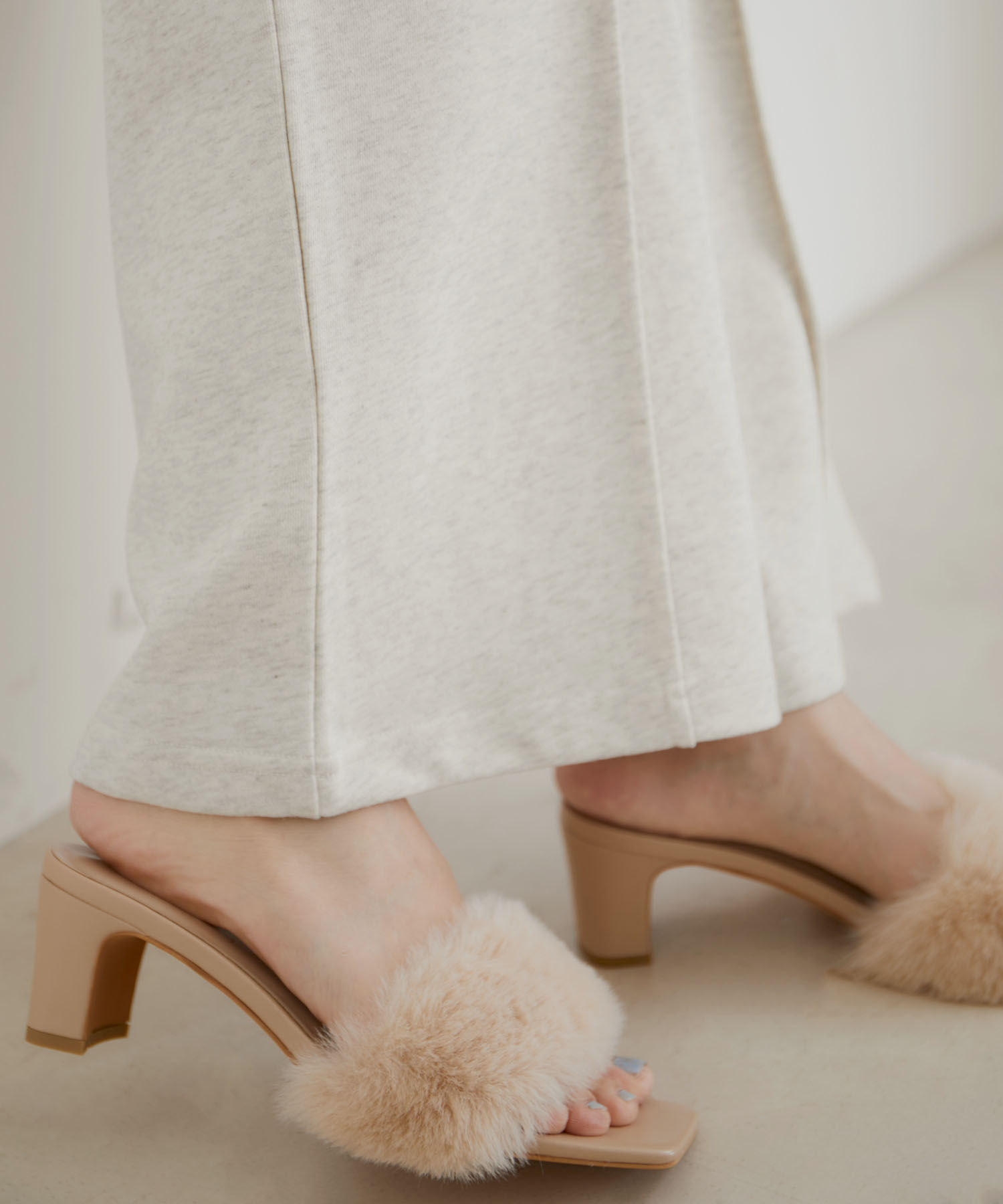 Juze「ファーサンダル」|ビジネス・ドレスシューズ|