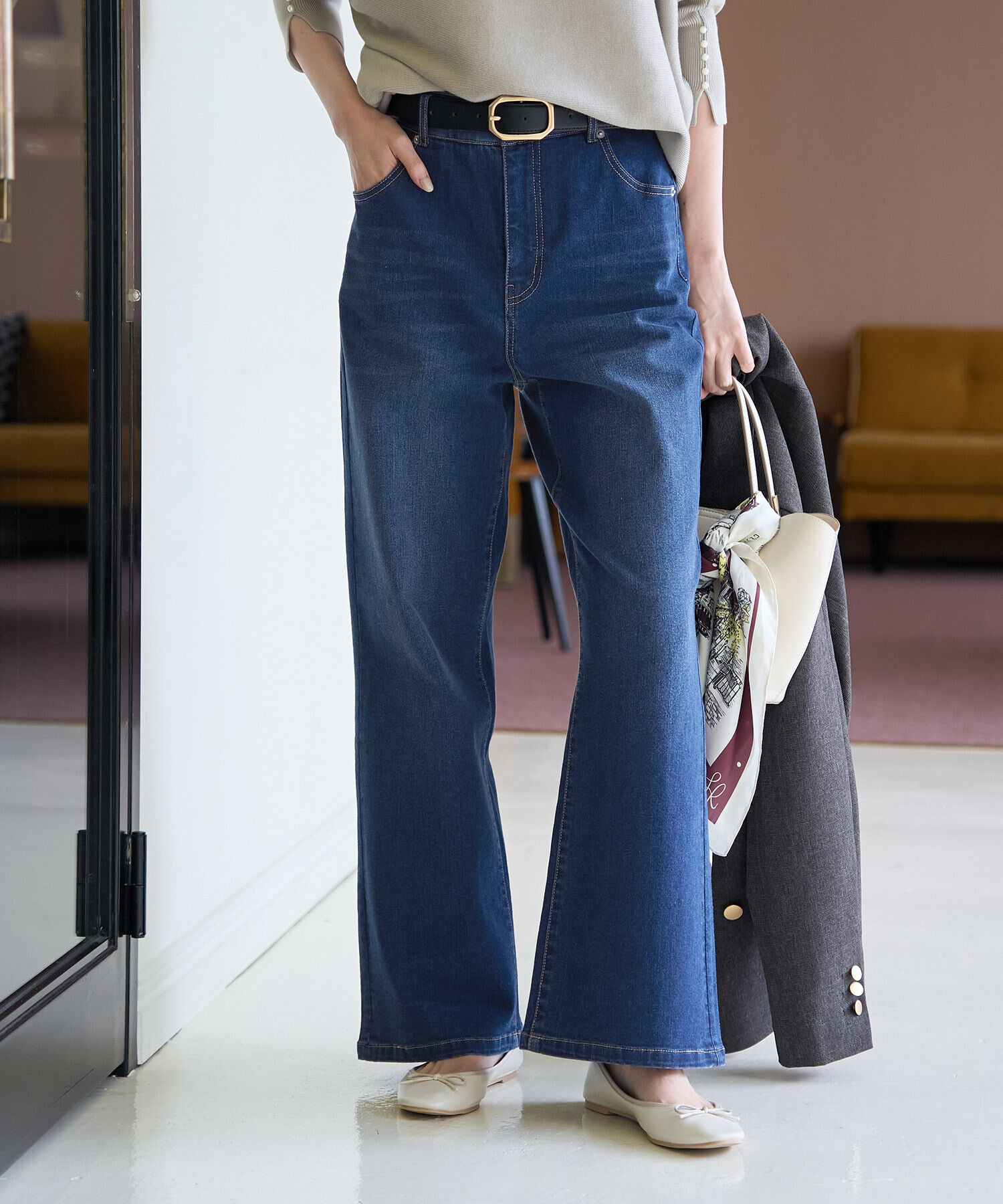 Rope&rsquo;Picnic「【ウエスト革命デニム】ウエストシェイプフレアデニムパンツ/新色追加」|デニム|