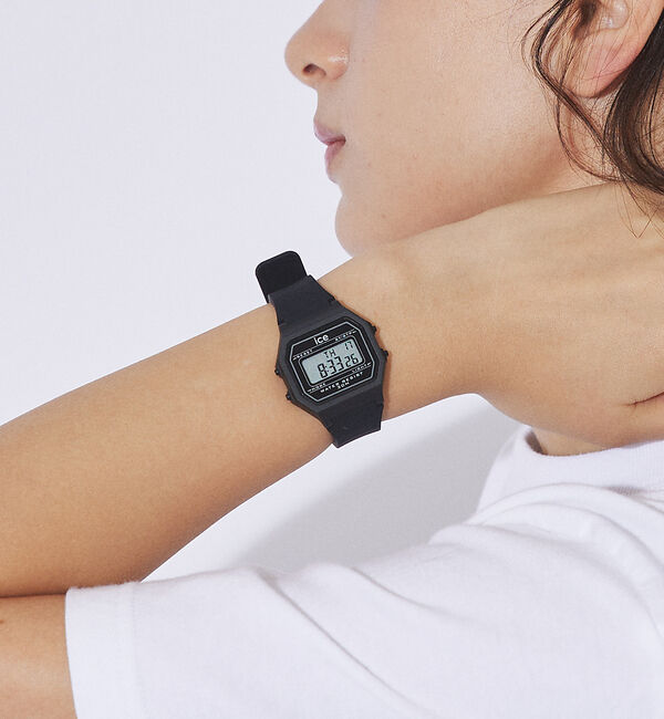 ABAHOUSE「【ice watch /アイスウォッチ】ICE digit retro/アイス」|腕時計|ブラック
