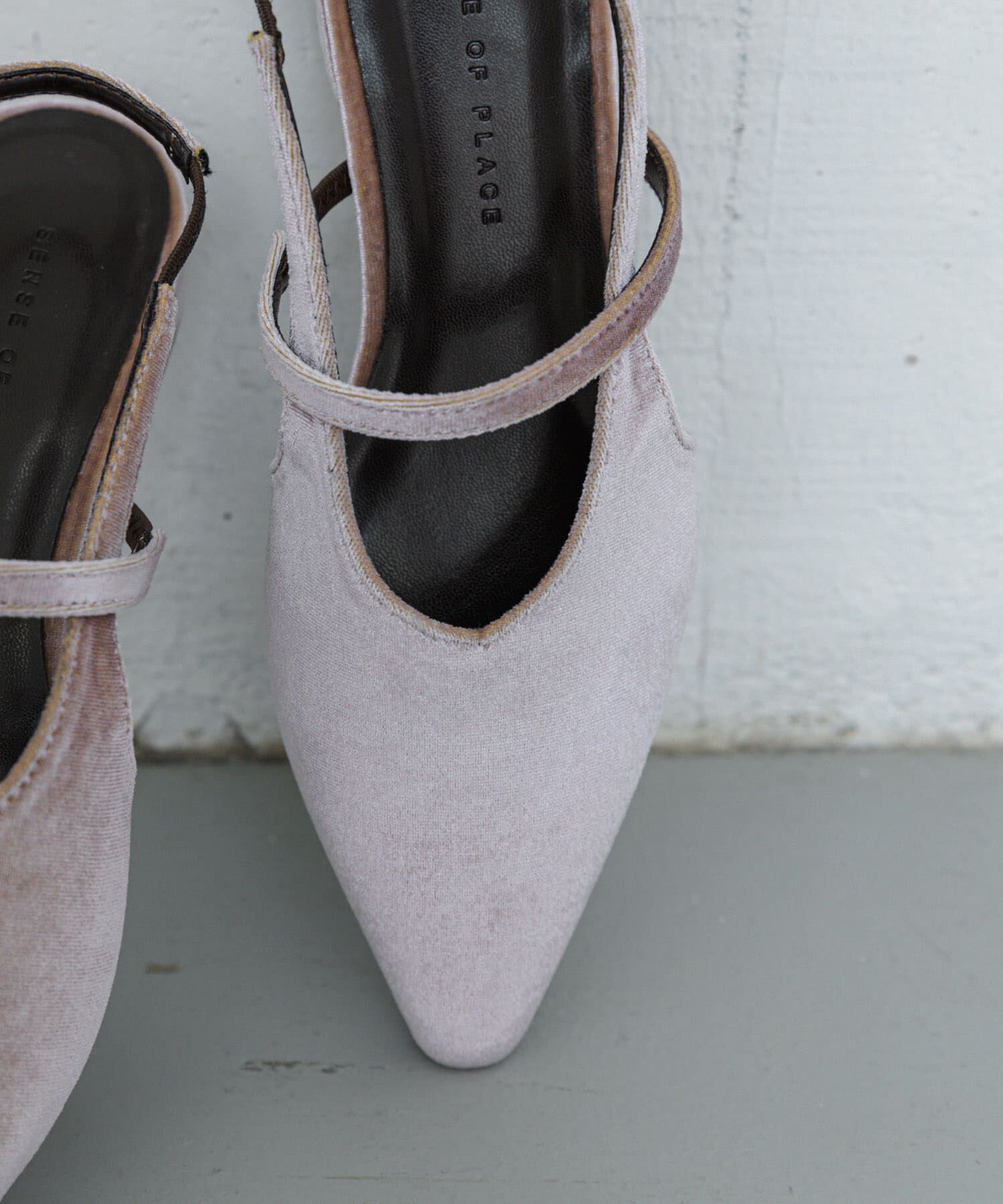 SENSE OF PLACE by URBAN RESEARCH「ベロアポインテッドシューズ」|パンプス|