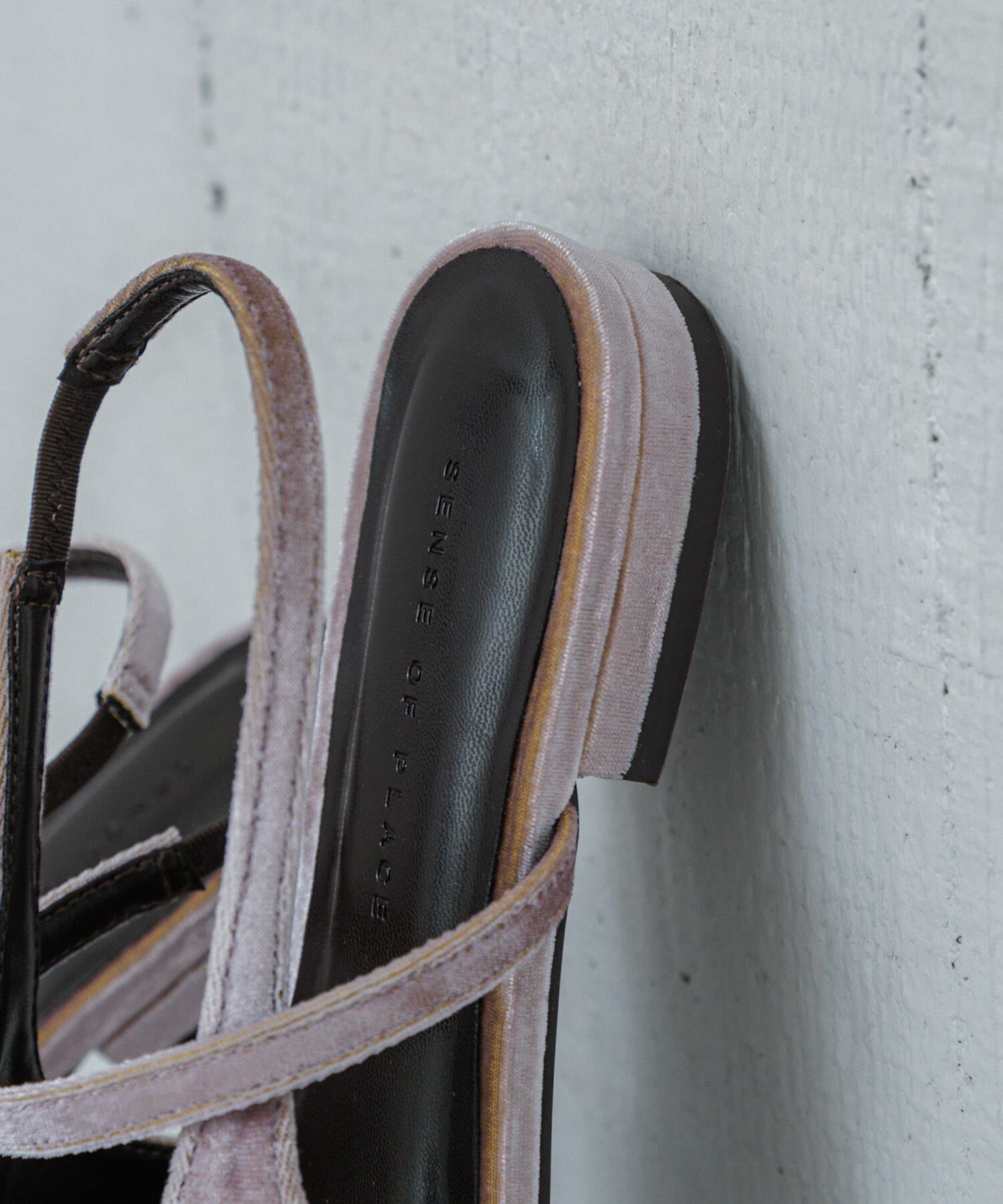 SENSE OF PLACE by URBAN RESEARCH「ベロアポインテッドシューズ」|パンプス|