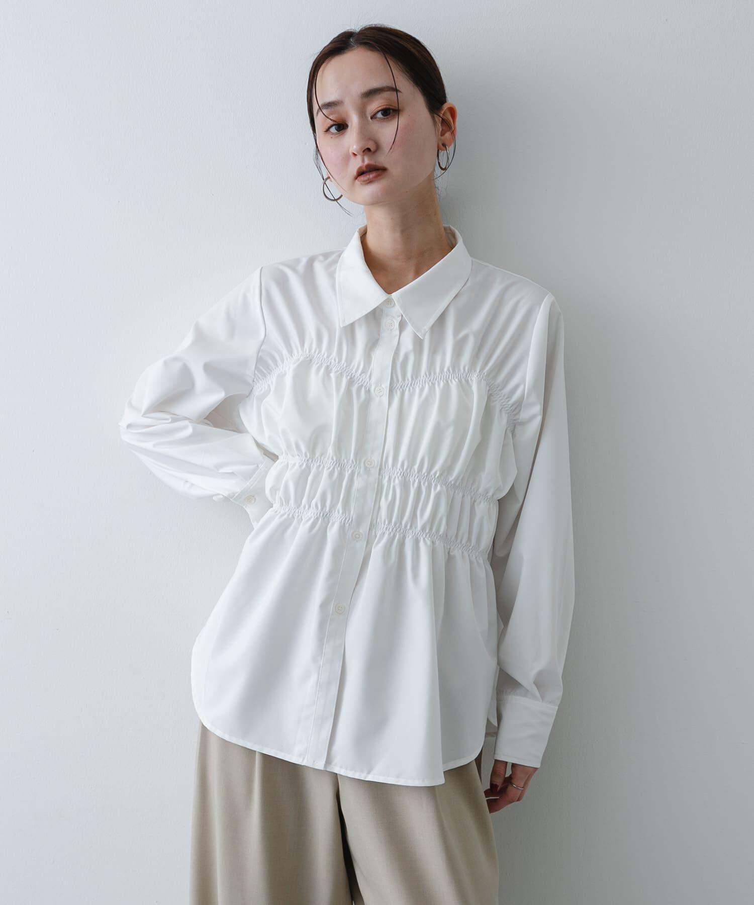 SENSE OF PLACE by URBAN RESEARCH「シャーリングデザインシャツ」|シャツ・ブラウス|