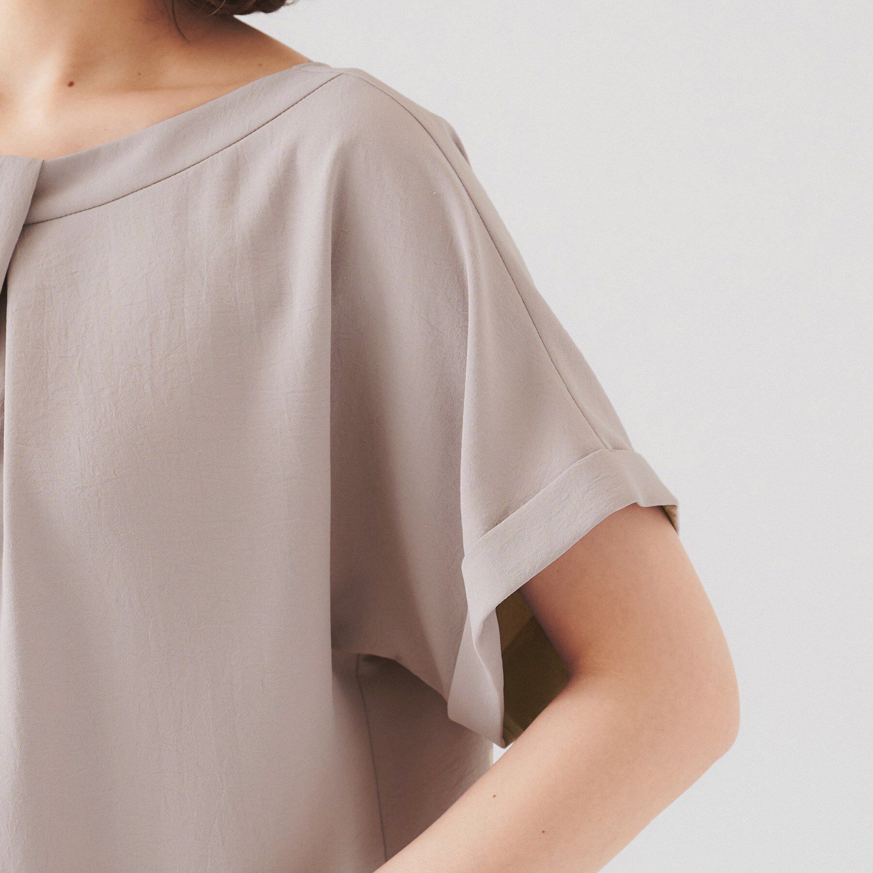 UNTITLED「【セットアップ可/接触冷感/イージーケア】リラクミスト　2WAYブラウス」|シャツ・ブラウス|