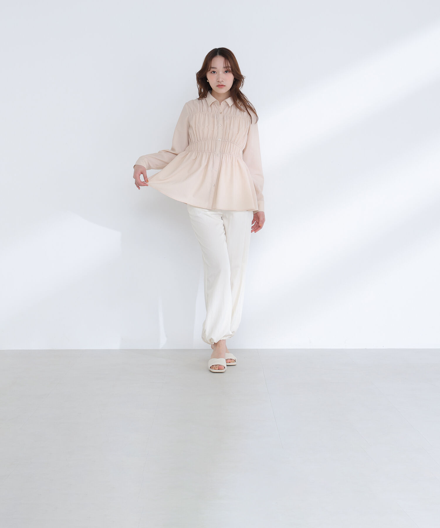  「シャーリングペプラムシャツ」|シャツ・ブラウス|