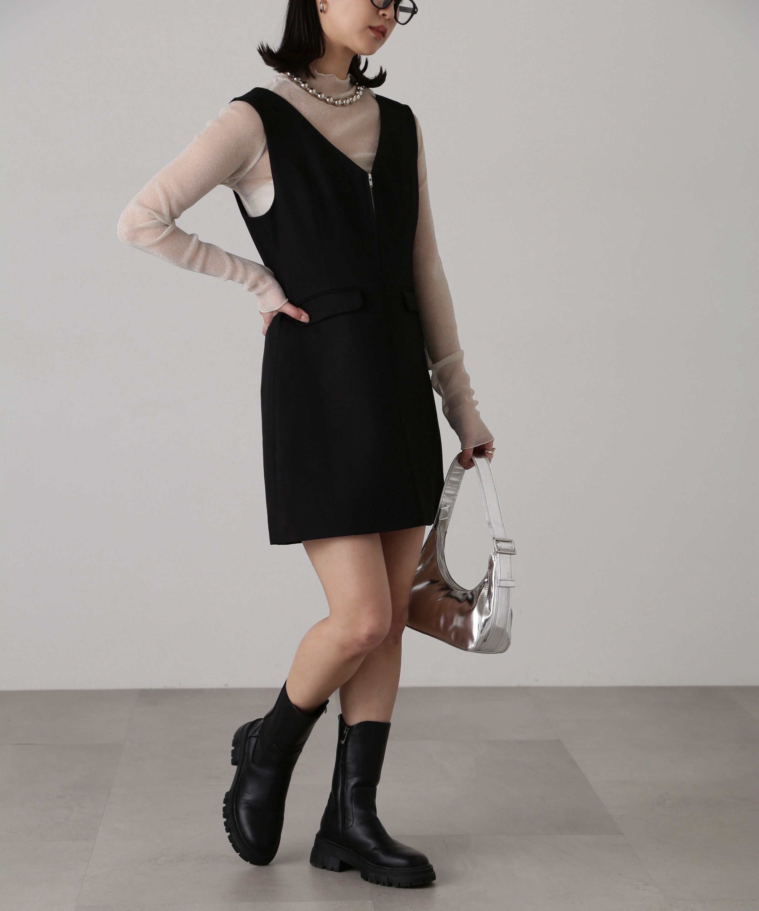  「ジップ使いミニジャンスカ」|ワンピース|