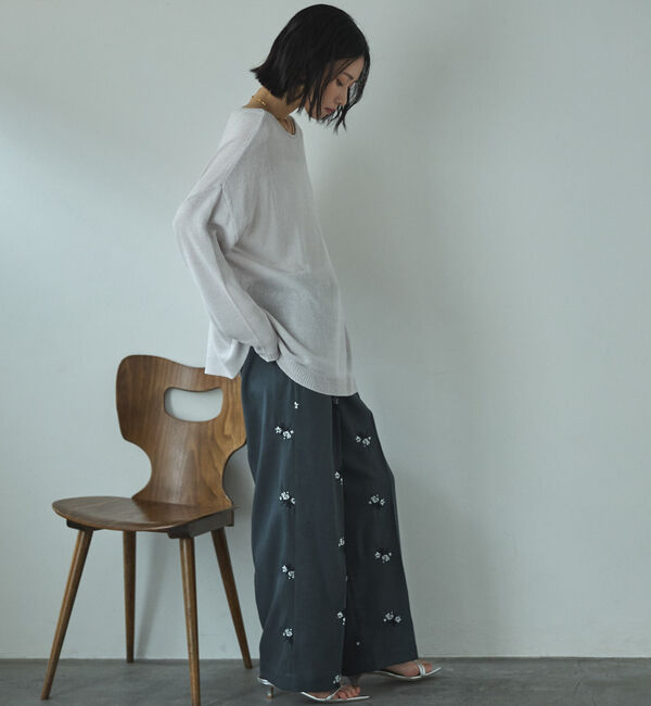 Doux archives「花柄刺繍センタープレスパンツ」|チノ|