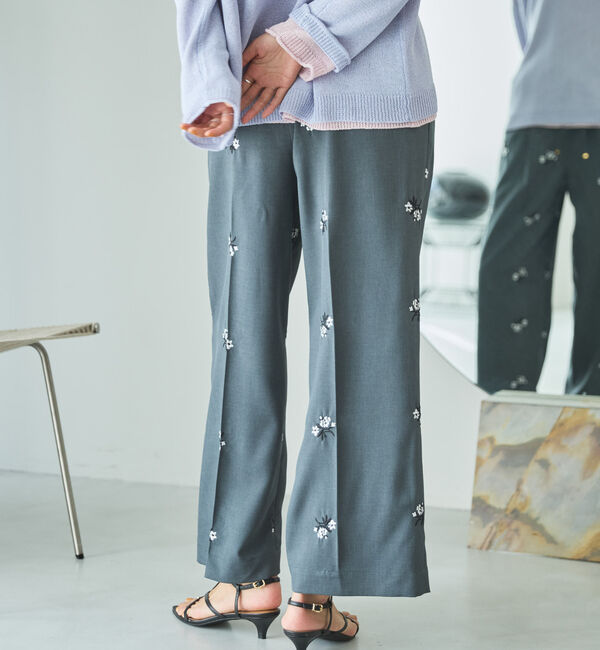 Doux archives「花柄刺繍センタープレスパンツ」|チノ|