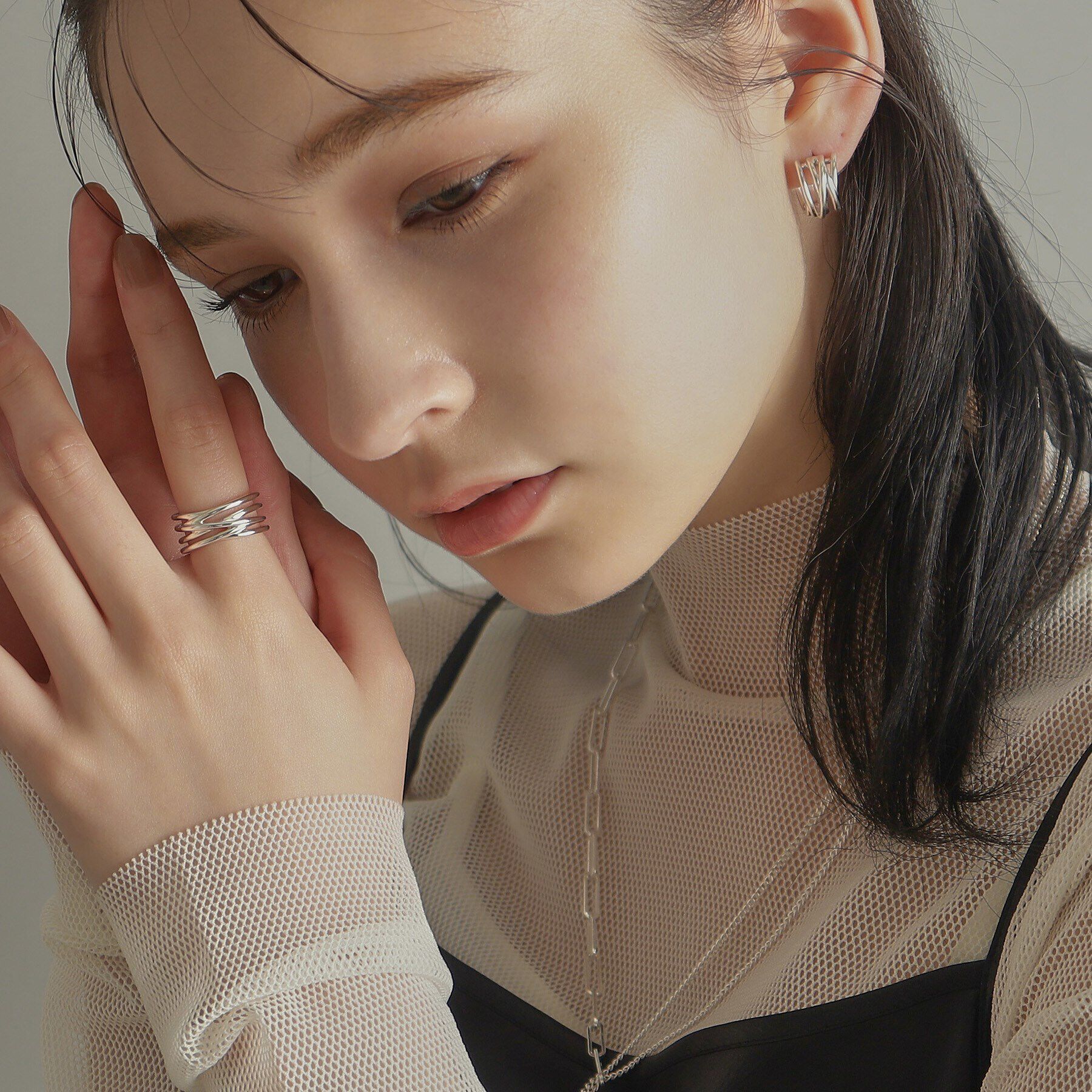 COCOSHNIK ONKITSCH「シルバー クロッシングラインリング」|リング|