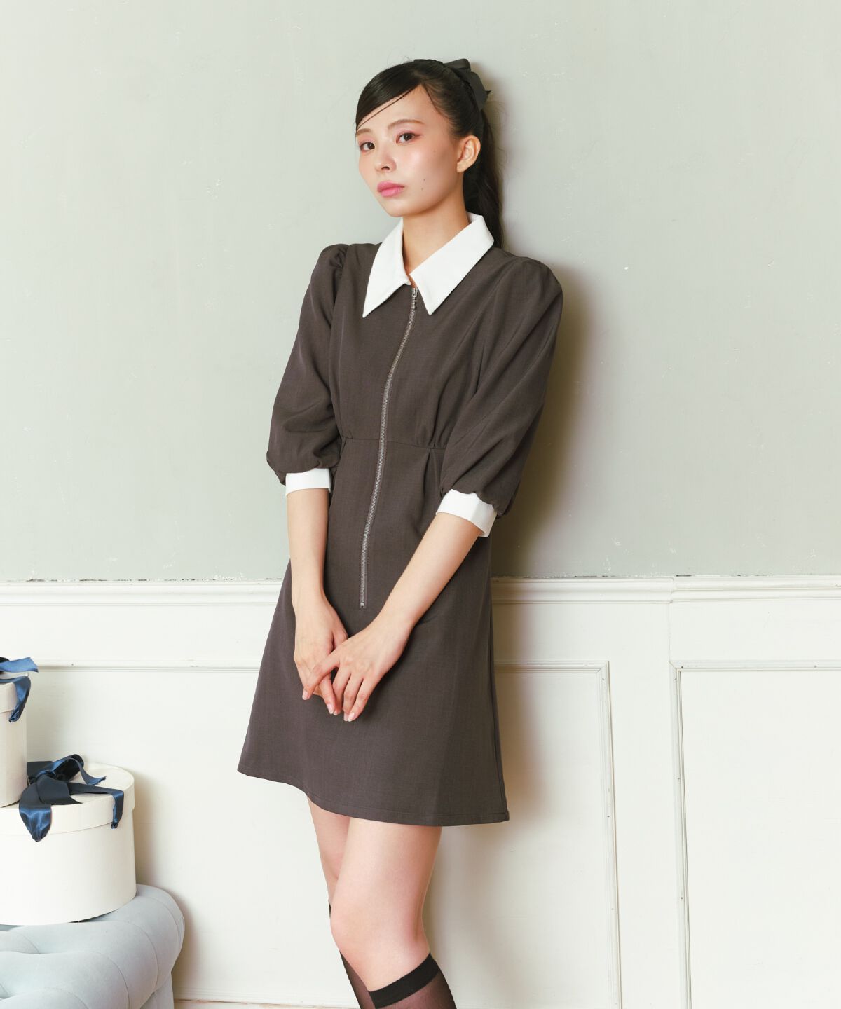 REDYAZEL「バイカラーフロントジップミニワンピース」|ワンピース|ﾁｬｺｰﾙｸﾞﾚｰ