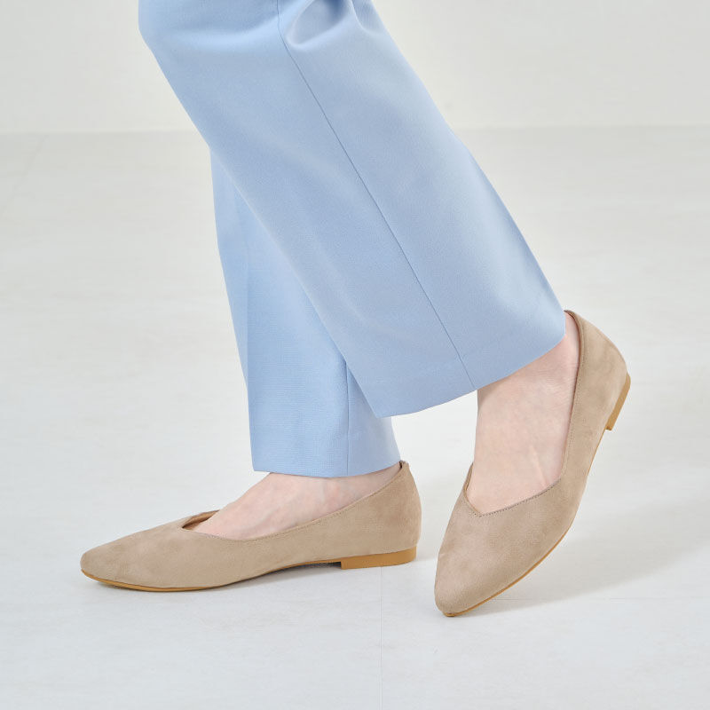 ORiental TRaffic「【跳べるパンプス/シリーズ累計150万足突破】ポインテッドトゥフラット/R-3205」|パンプス|BEIGE