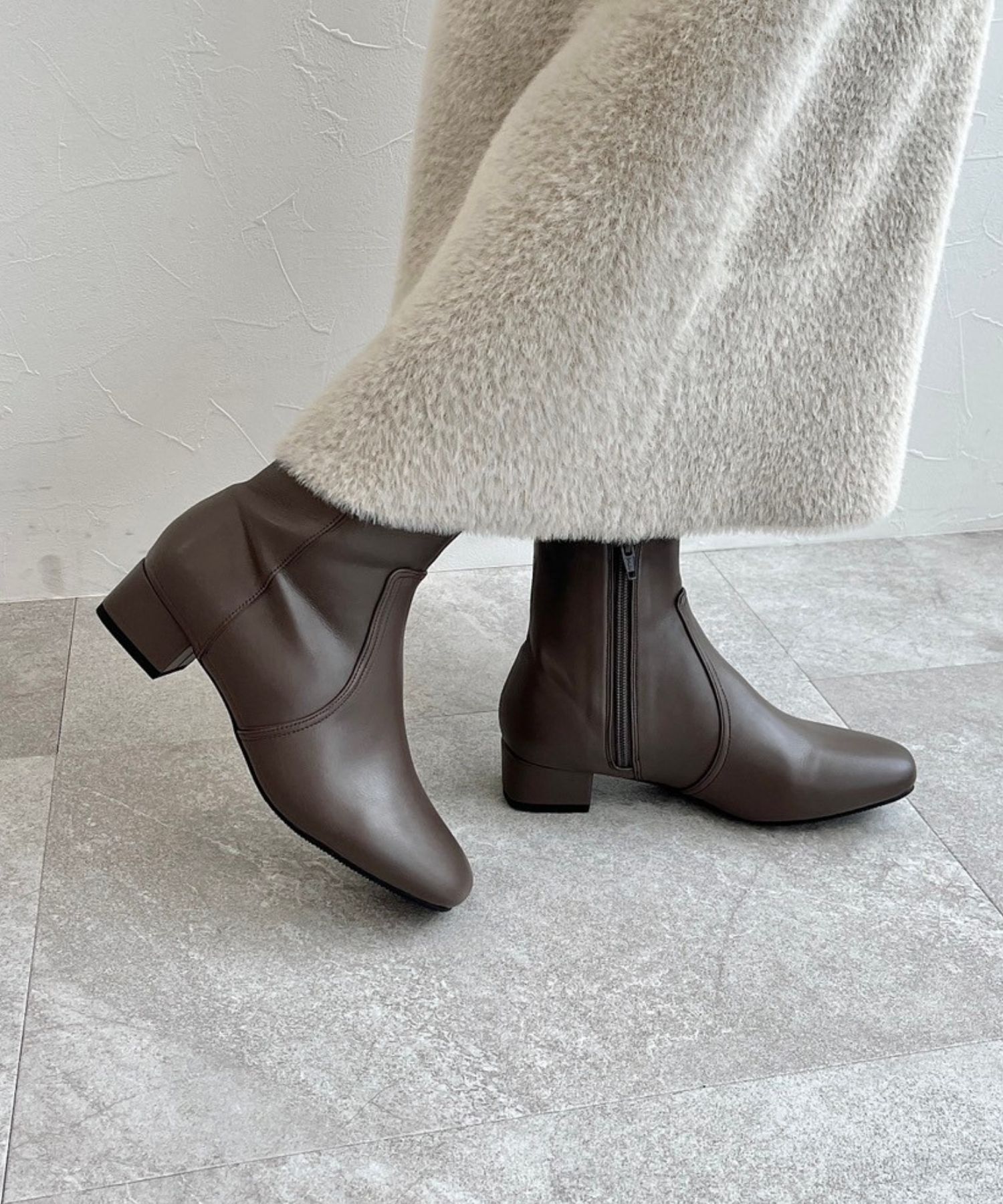 WA Oriental TRaffic「【 防寒 】スクエアトゥ プレーン ショートブーツ /32401 中敷き起毛 ＆ クッション」|ショートブーツ|GREY