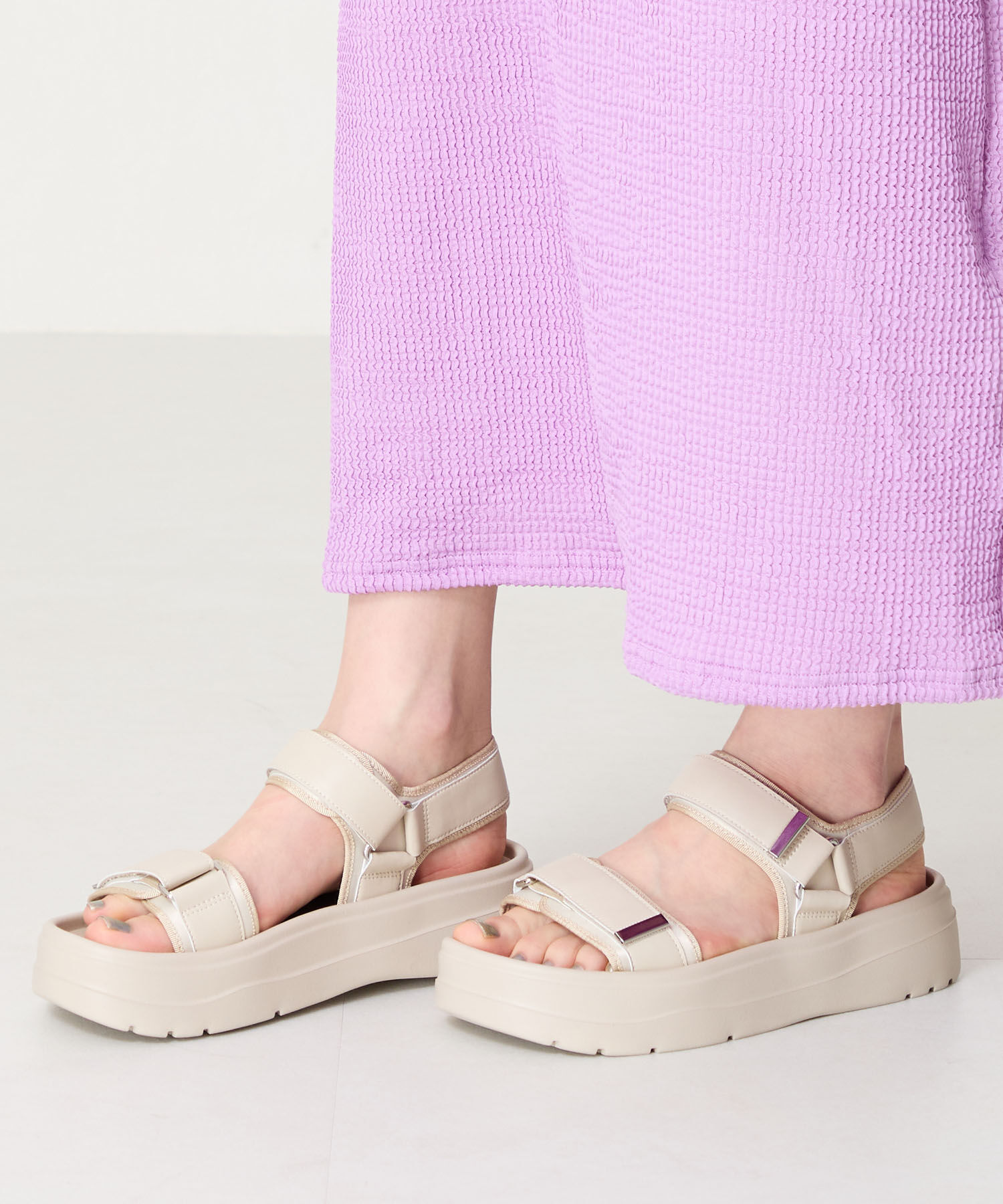 ORiental TRaffic「【Fit meサンダル】メタルパーツ厚底サンダル/51226 サンダル 軽い 人気 トレンド 再入荷」|サンダル|