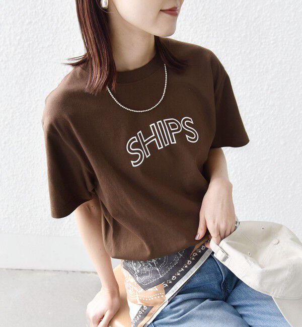SHIPS for women「《一部追加予約》【WEB限定】 SHIPS ラウンド プリント ロゴ TEE」|Tシャツ・カットソー|