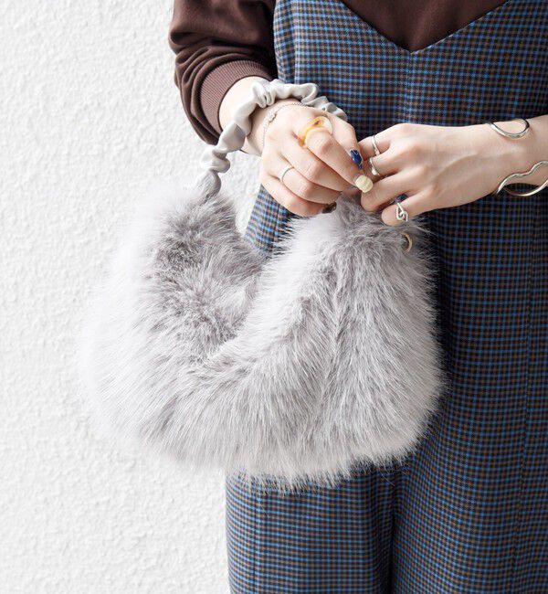 SHIPS any「SHIPS any: 2WAY フェイクファー ギャザー ショルダー バッグ」|ショルダー・メッセンジャー|ライトグレー