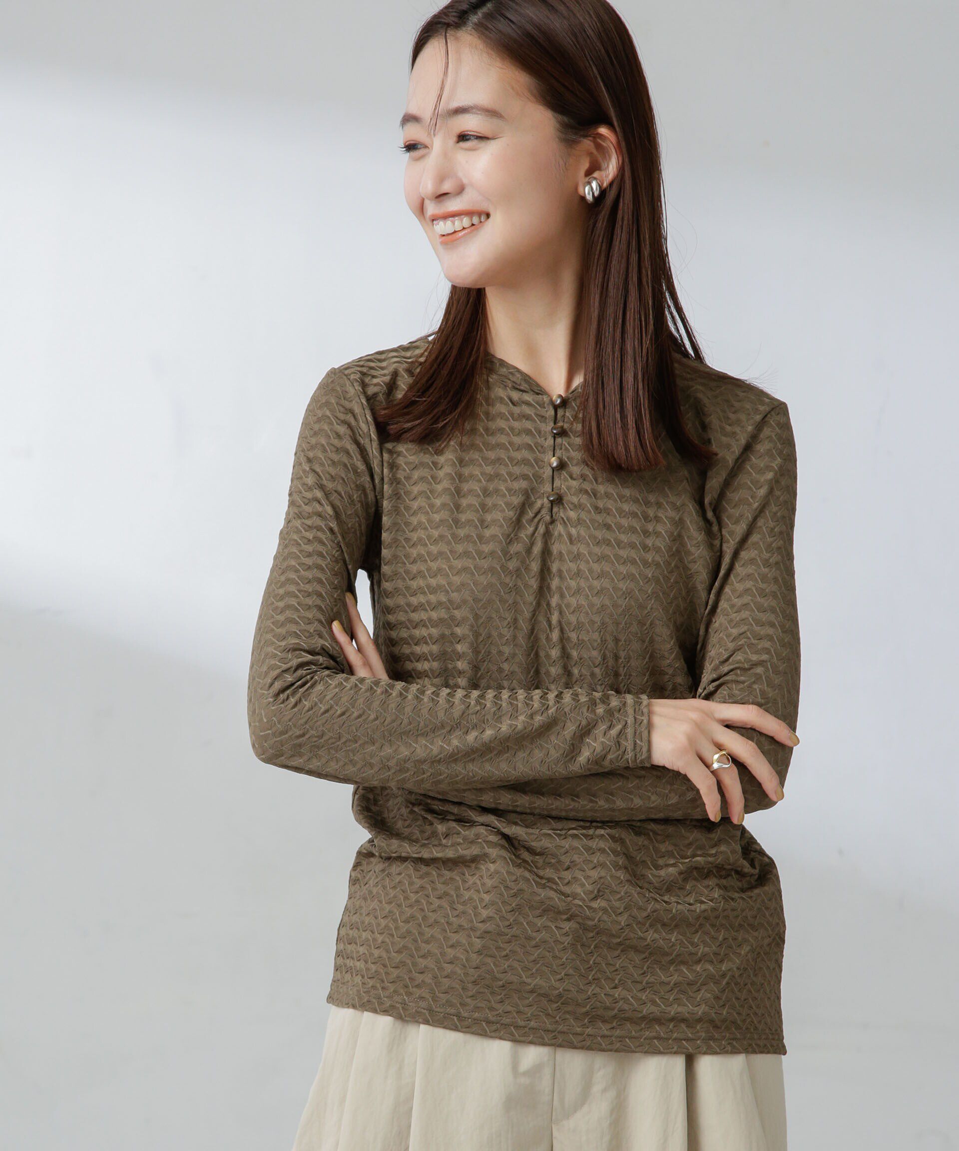 nano･universe「前後2wayシャーリングカットトップス」|Tシャツ・カットソー|