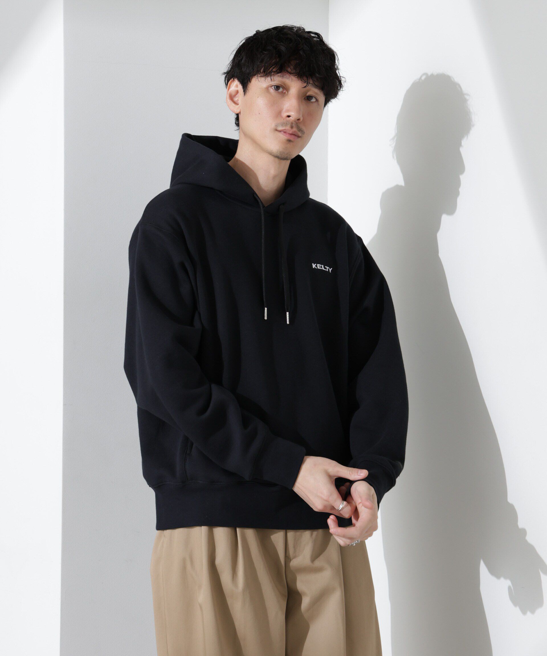 nano･universe「「KELTY&times;NANO universe」ミニロゴスウェットパーカー」|Tシャツ・カットソー|ブラック